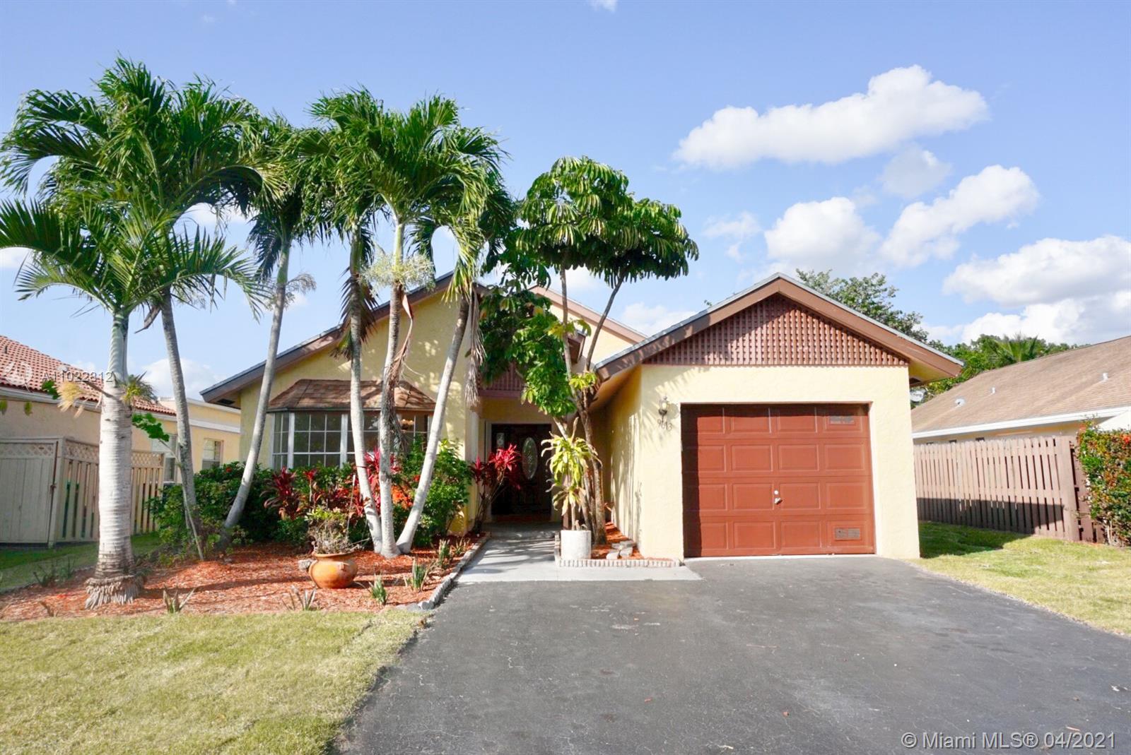 9613 NW 45th St, Sunrise, FL 33351