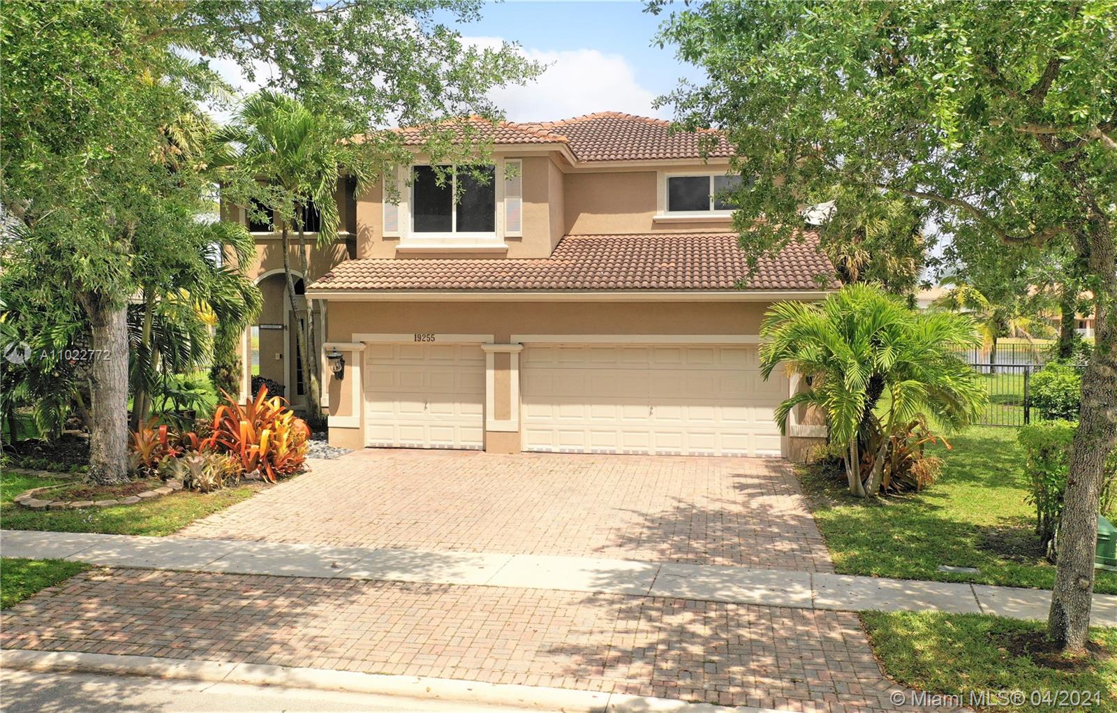 Weston, FL 33332,19255 W Hibiscus St