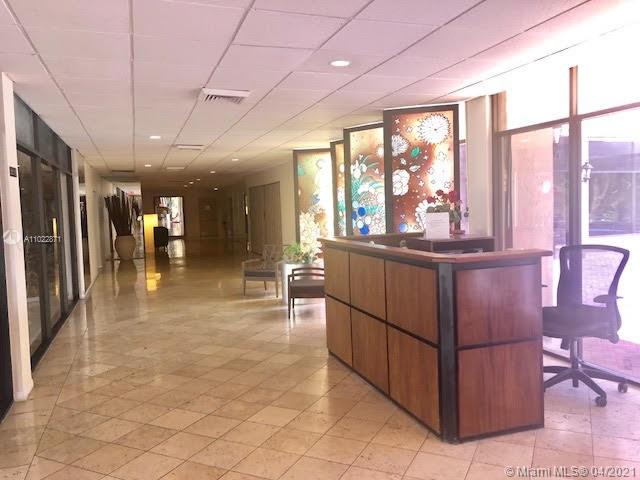 Bay Harbor Islands, FL 33154,10000 W Bay Harbor Dr #425