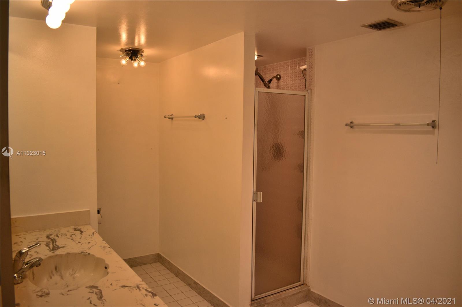 Hallandale Beach, FL 33009,1865 S Ocean Dr #15B