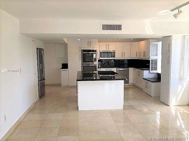 Key Biscayne, FL 33149,100 Ocean Lane Drive #PH2