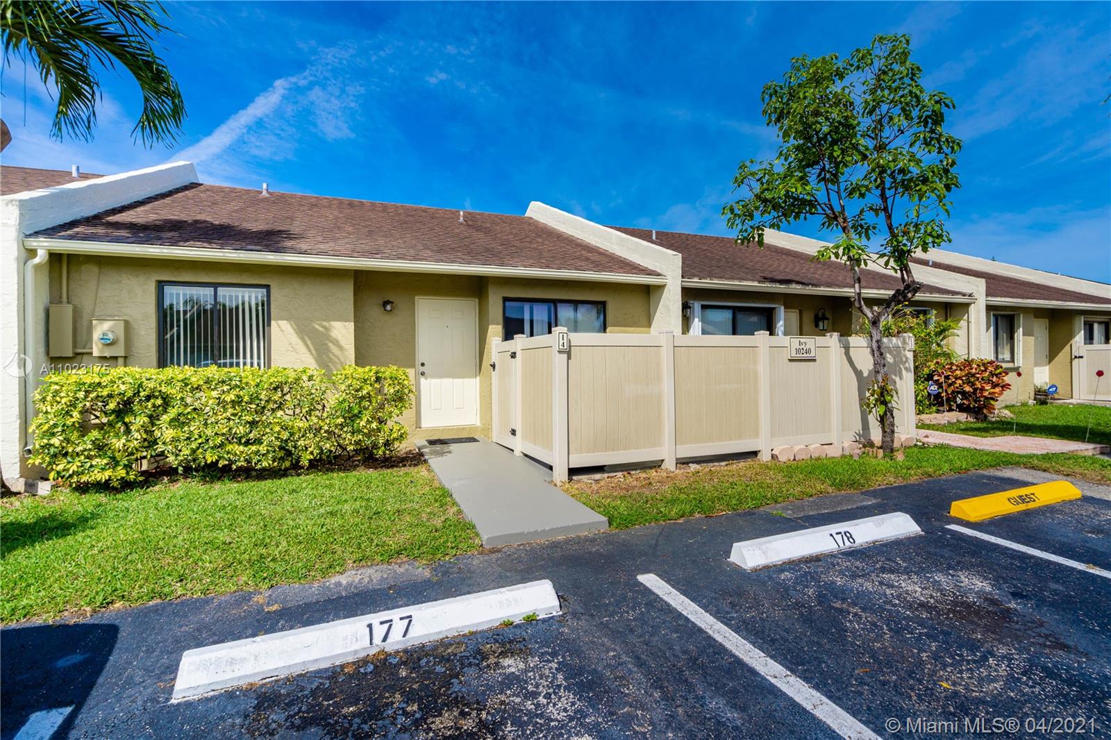 10240 W Boca Bnd W #I4,  Boca Raton,  FL 33428