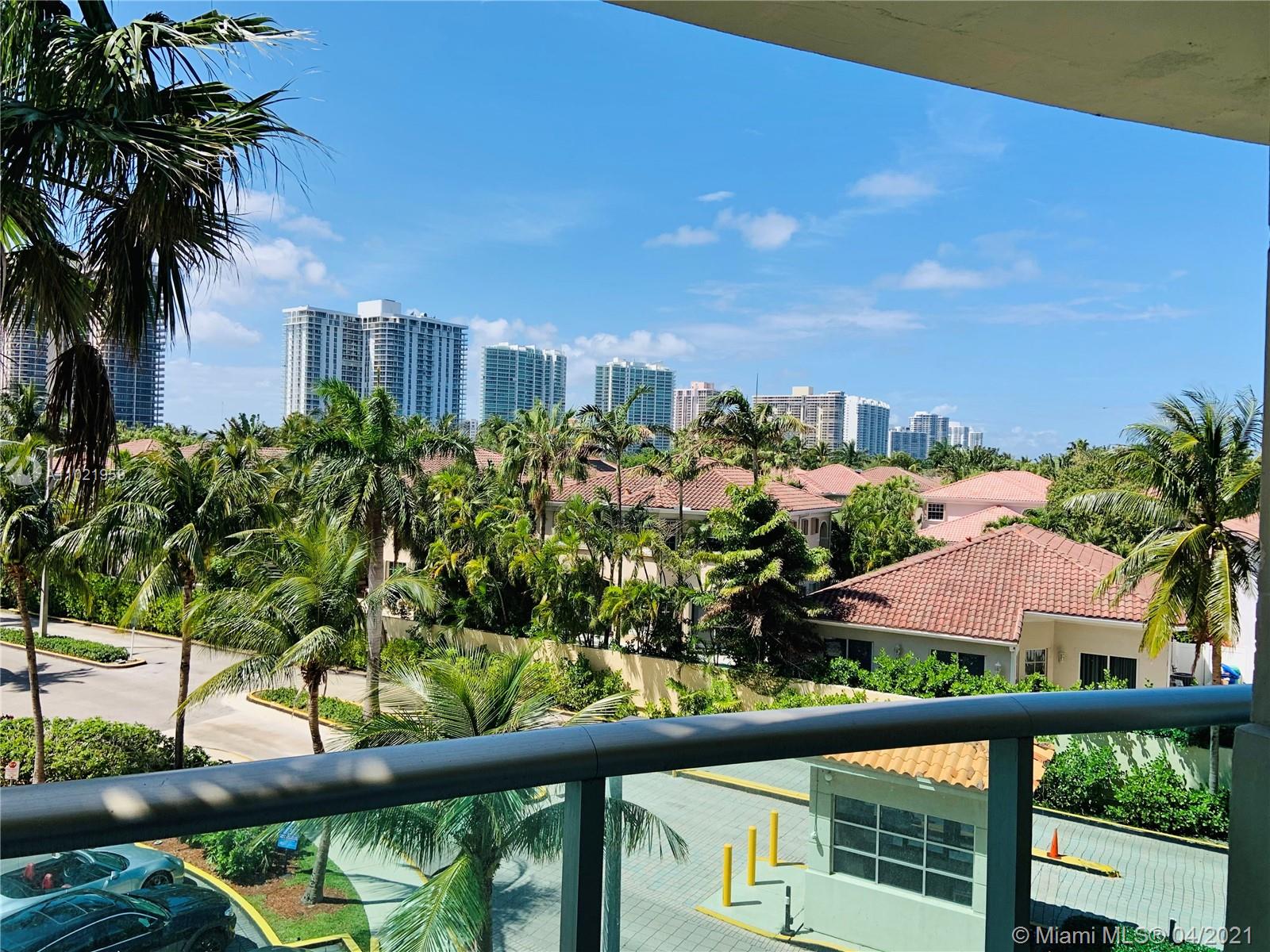 Sunny Isles Beach, FL 33160,19370 Collins Ave #322