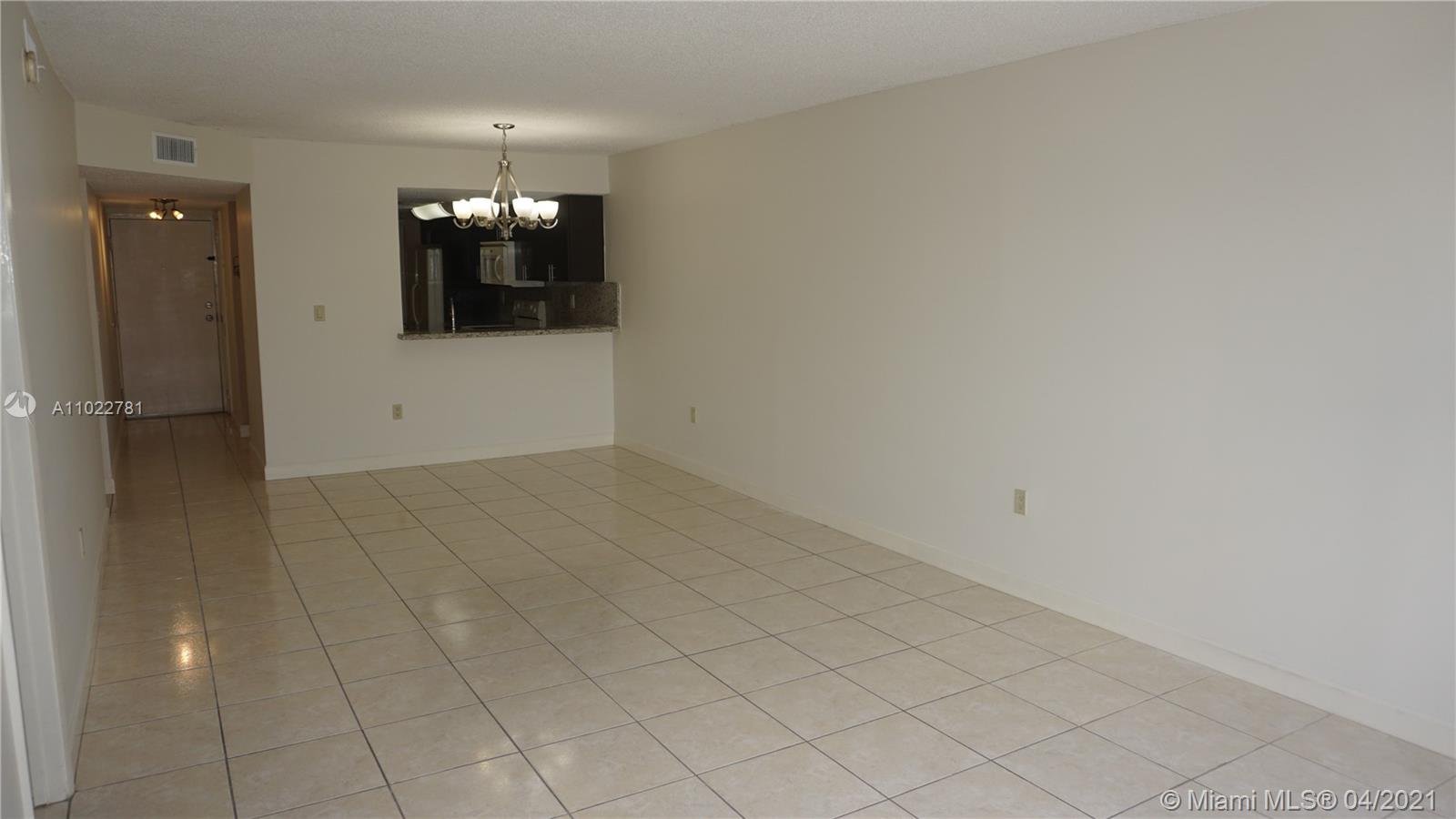 Hialeah Gardens, FL 33016,9917 W Okeechobee Rd #3-307