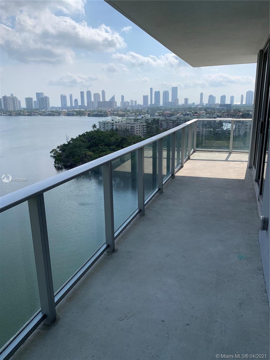 North Miami Beach, FL 33160,16385 Biscayne Blvd #1407