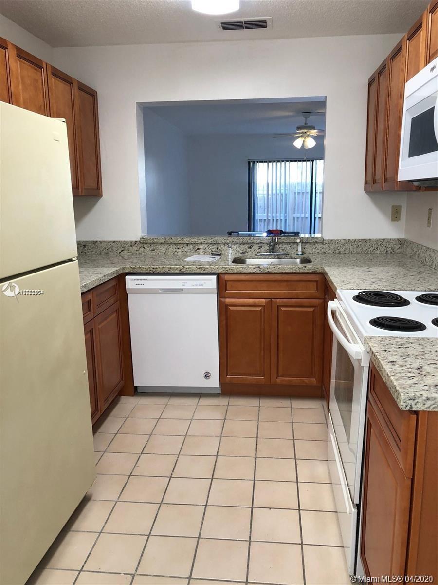 Pembroke Pines, FL 33025,413 E Palm Cir E #1
