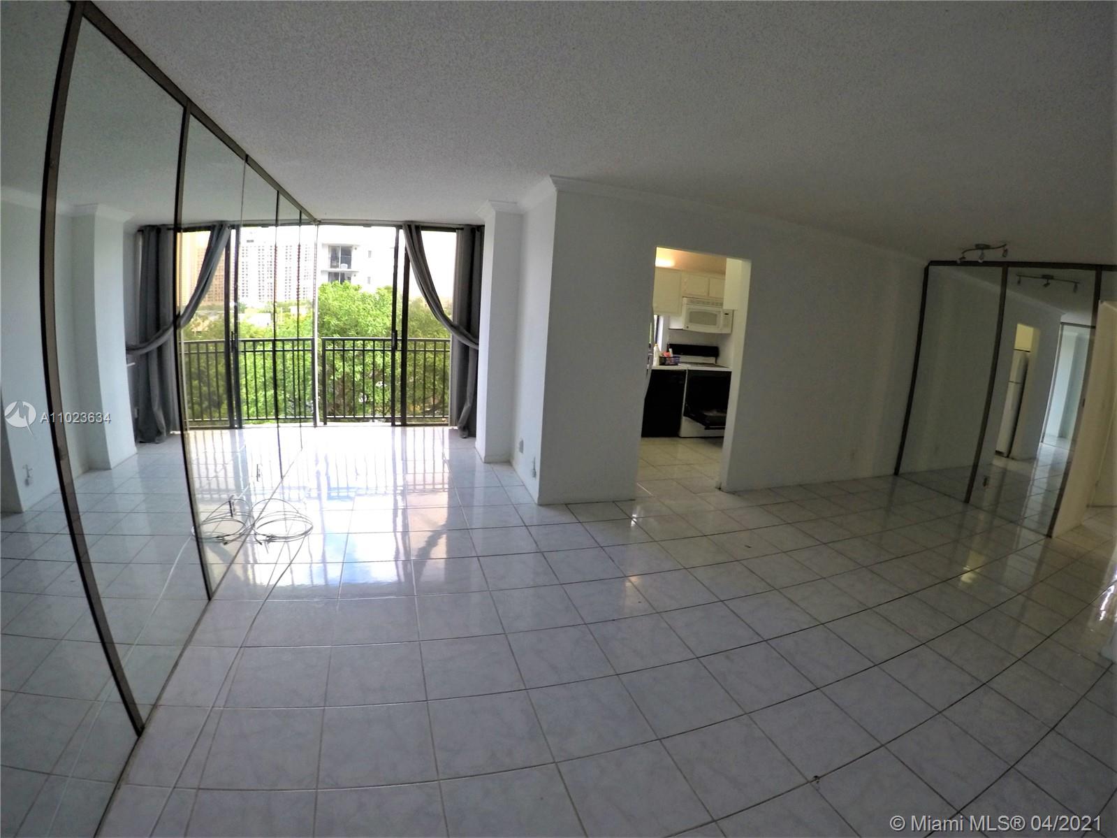 Sunny Isles Beach, FL 33160,17021 N Bay Rd #414