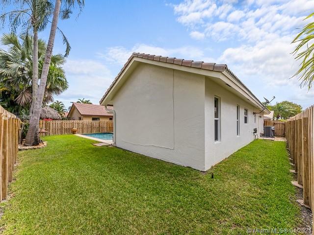 Coral Springs, FL 33065,4310 NW 70th Ln