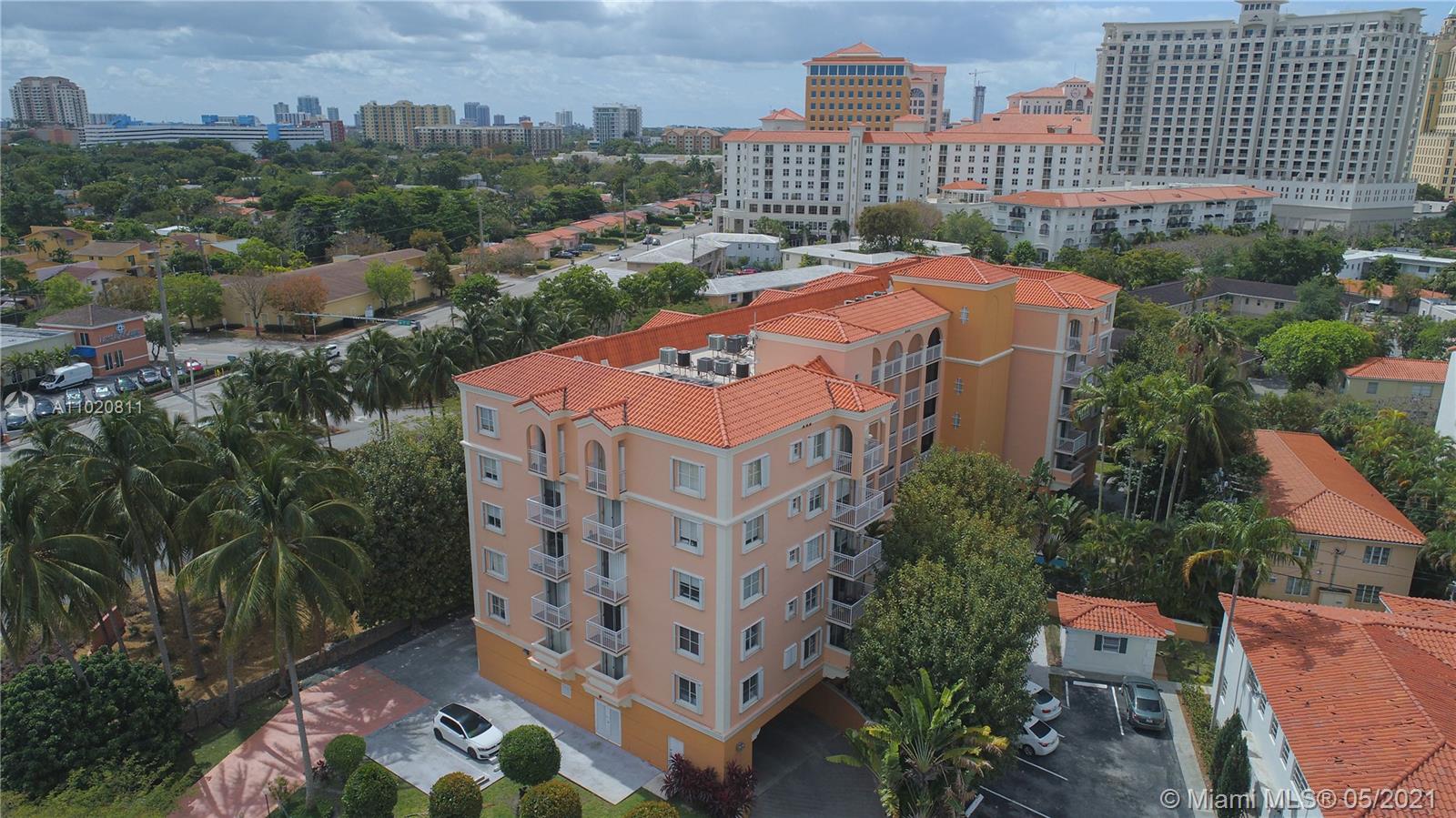 1 Alhambra Cir #205, Coral Gables, FL 33134