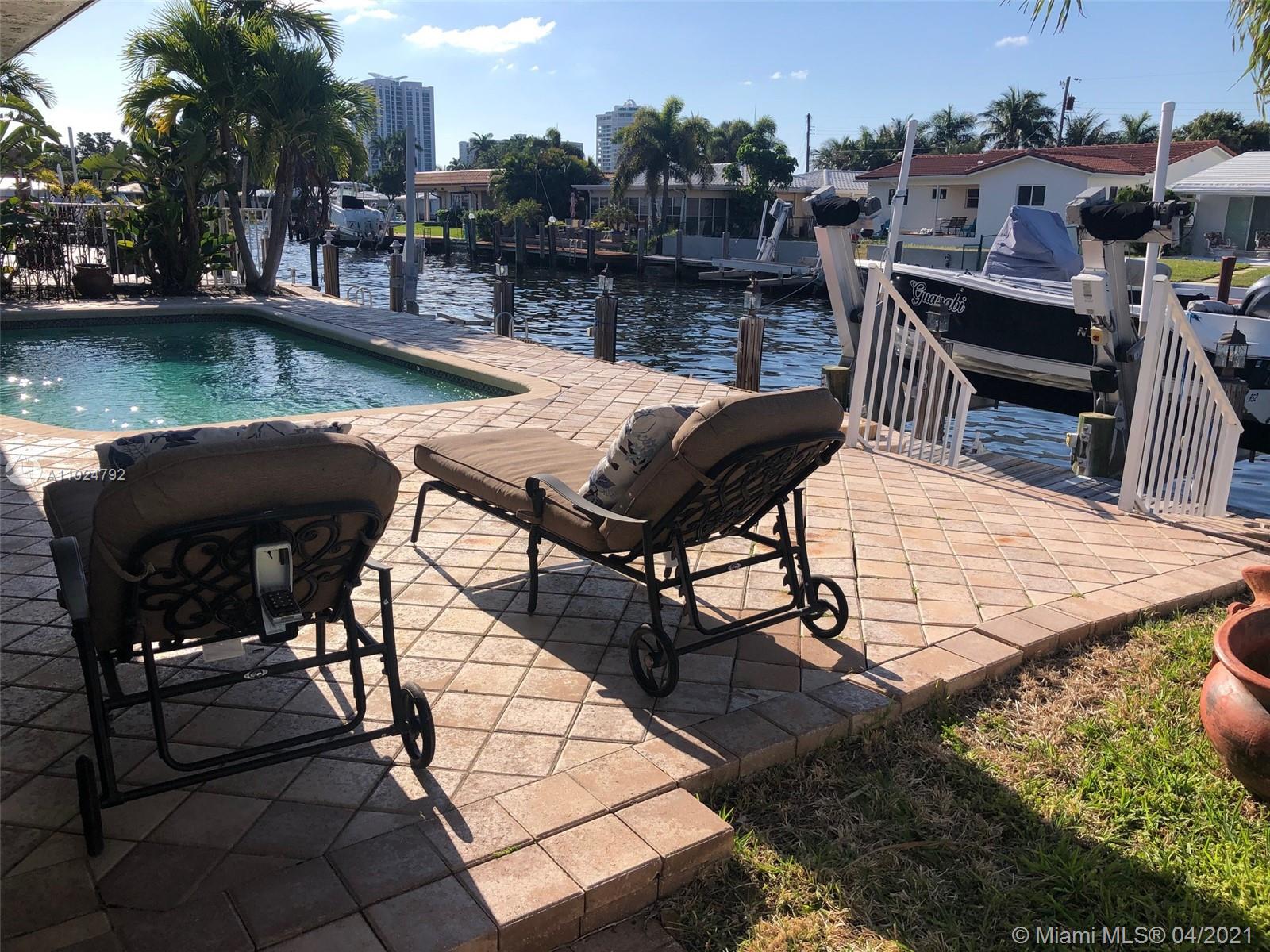 Pompano Beach, FL 33062,2724 SE 13th Ct