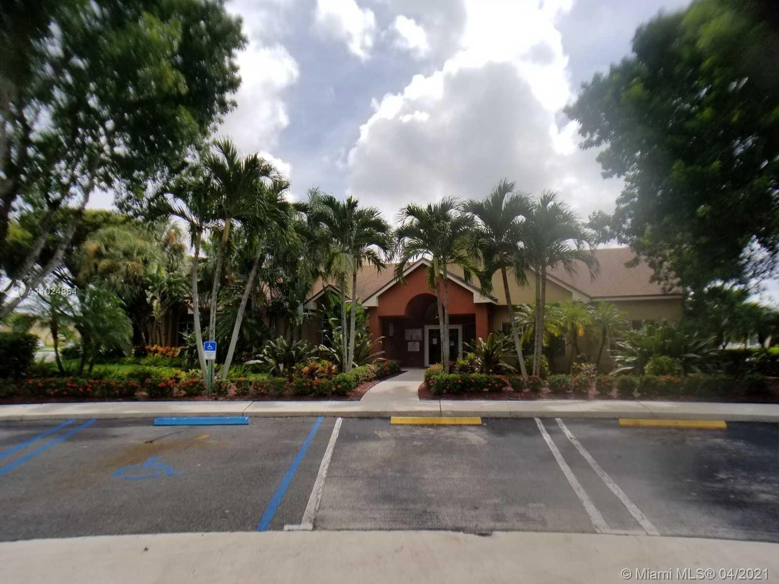 West Palm Beach, FL 33409,1401 Village Blvd #117