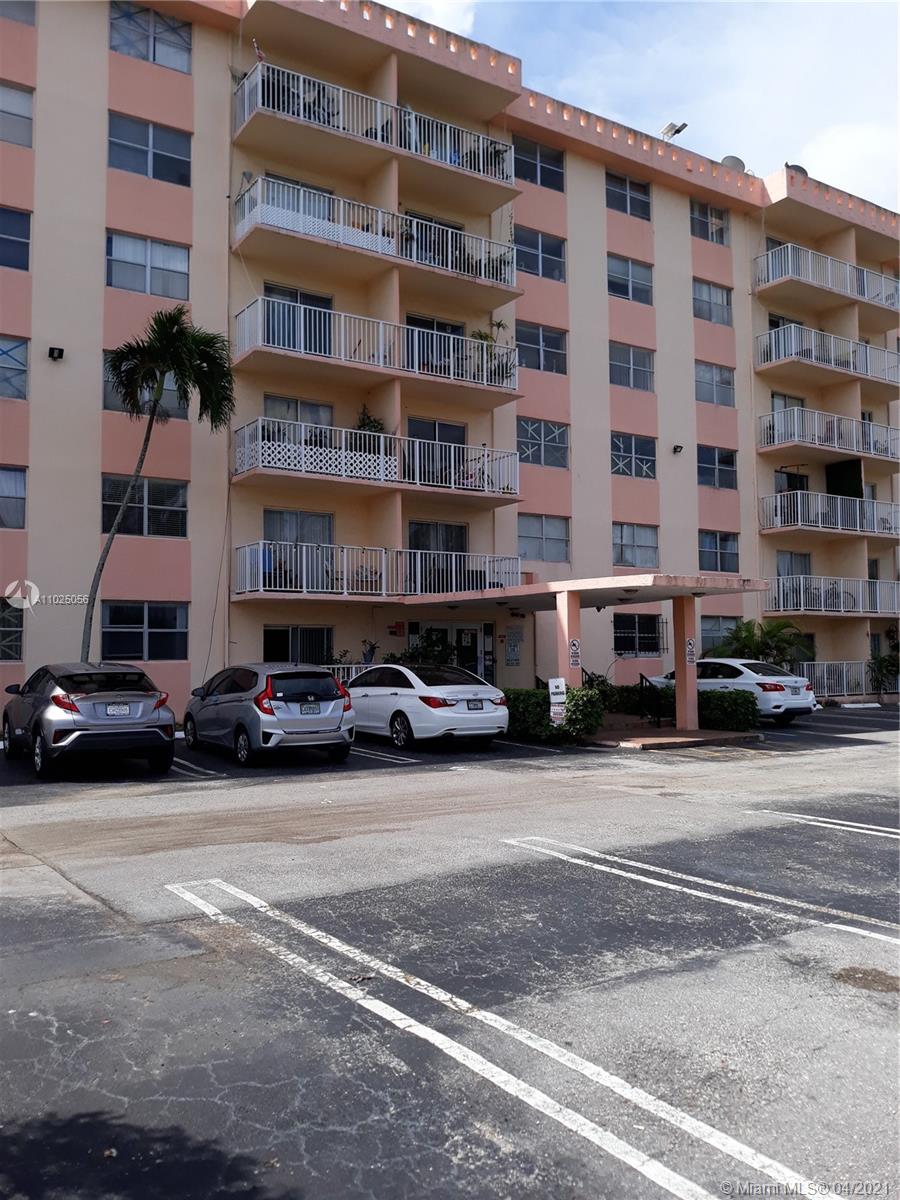 North Miami Beach, FL 33160,16465 NE 22nd Ave #602