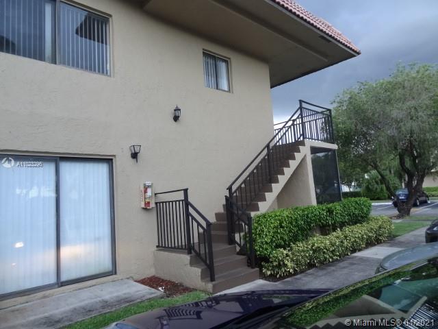 Weston, FL 33326,342 Lakeview Dr #201