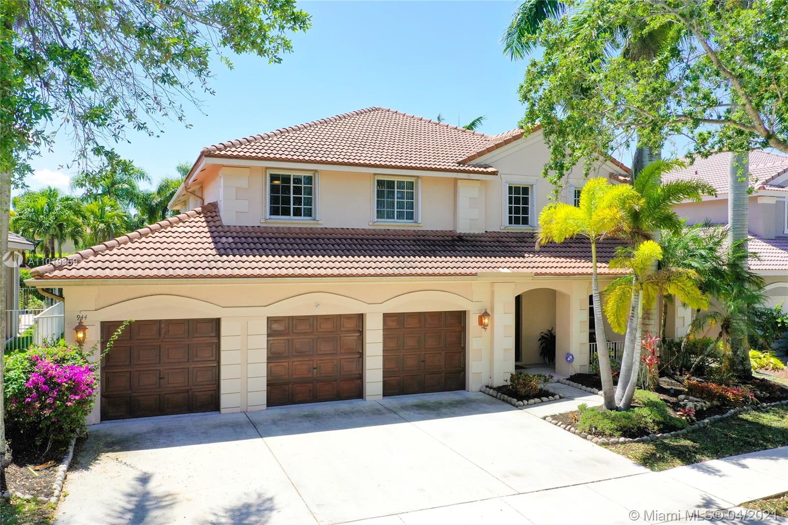 Weston, FL 33327,944 Crestview Cir