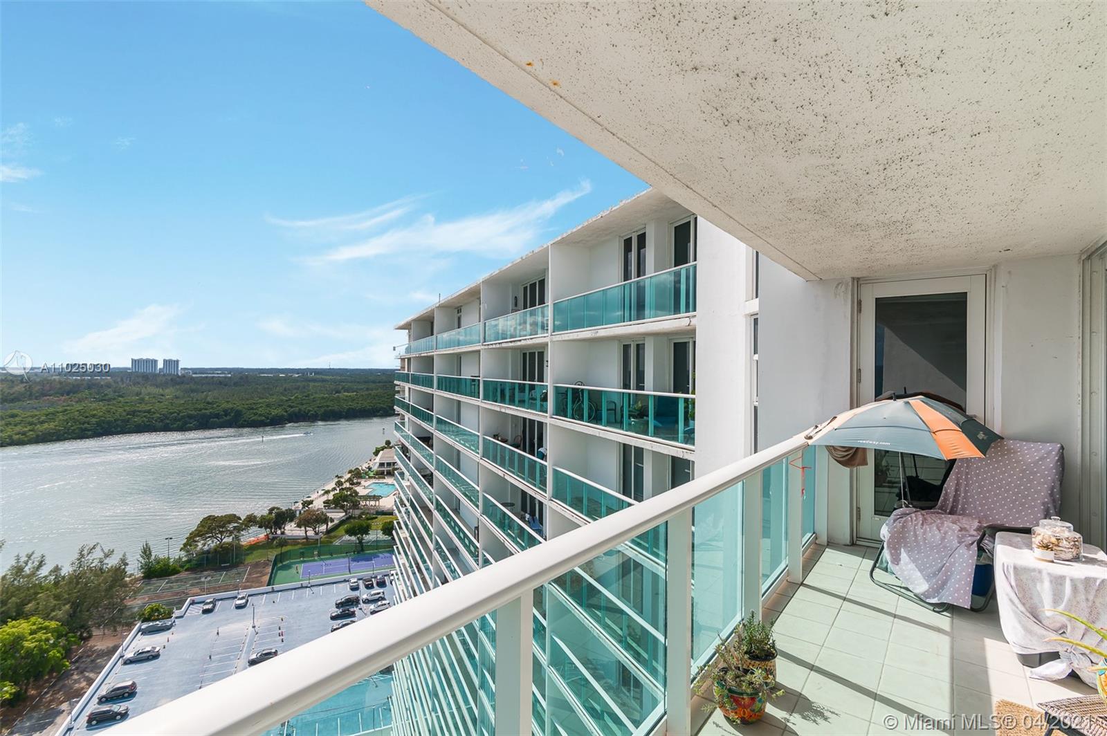 Sunny Isles Beach, FL 33160,100 Bayview Dr #2121