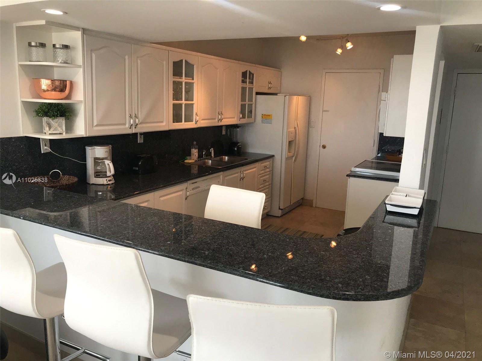 100 Lincoln Rd 1611, Miami Beach, Florida 33139, 2 Bedrooms Bedrooms, ,2 BathroomsBathrooms,Residentiallease,For Rent,100 Lincoln Rd 1611,A11025338