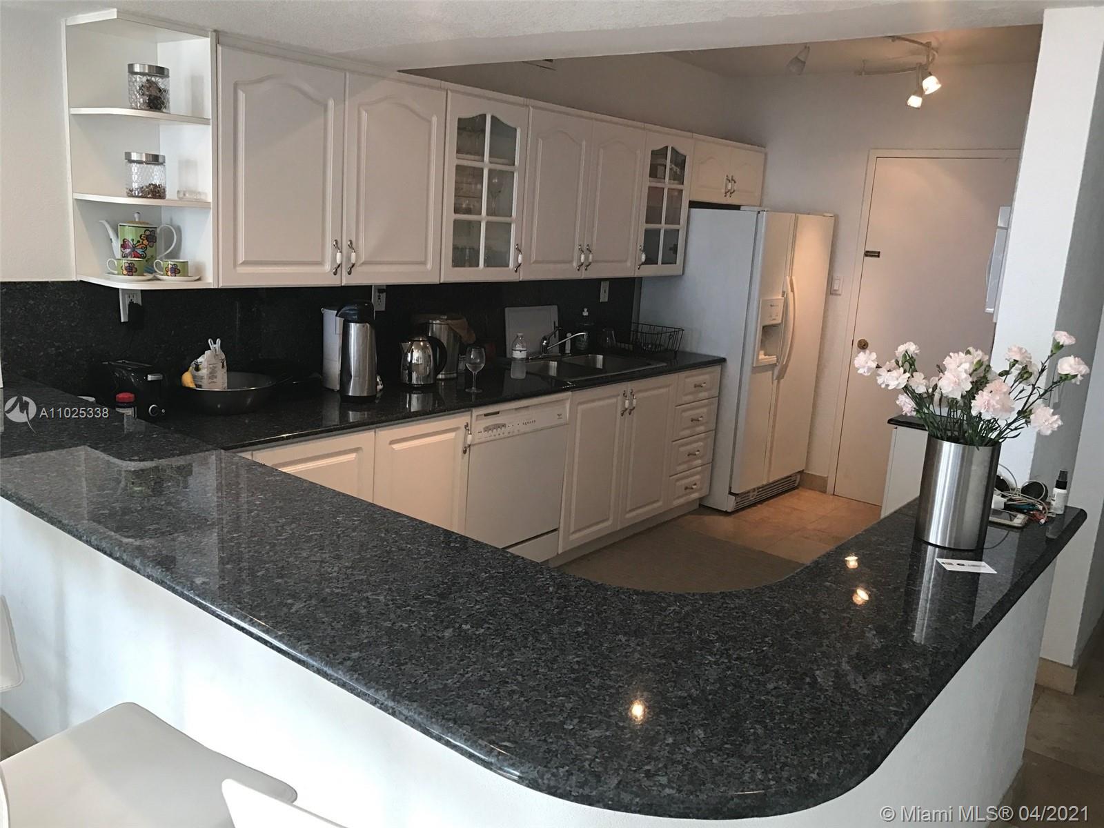 100 Lincoln Rd 1611, Miami Beach, Florida 33139, 2 Bedrooms Bedrooms, ,2 BathroomsBathrooms,Residentiallease,For Rent,100 Lincoln Rd 1611,A11025338