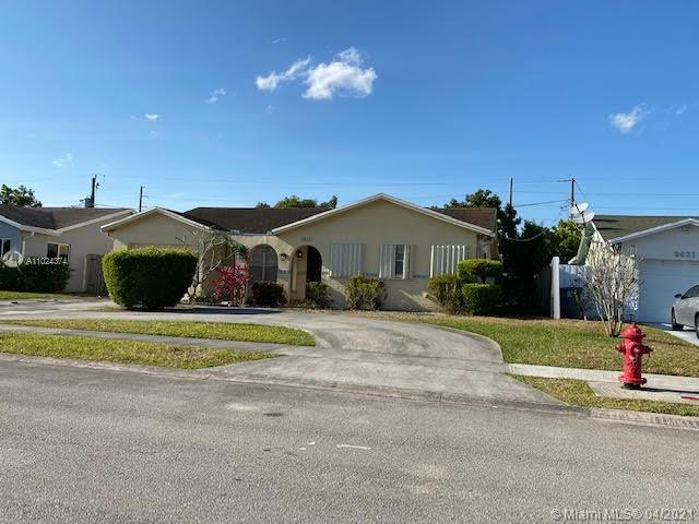 9033 SW 1st Rd, Boca Raton, FL 33428