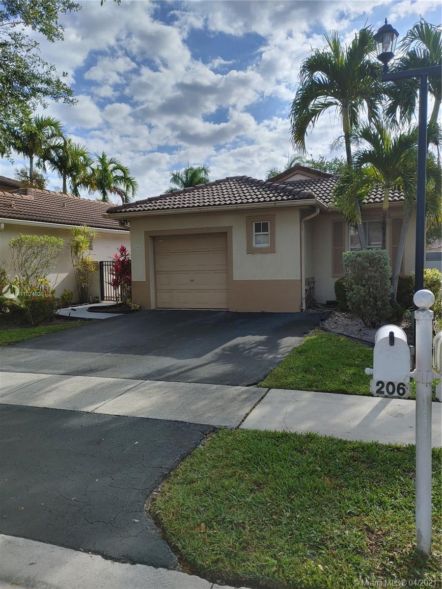 206 NW 75th Ter, Plantation, FL 33317