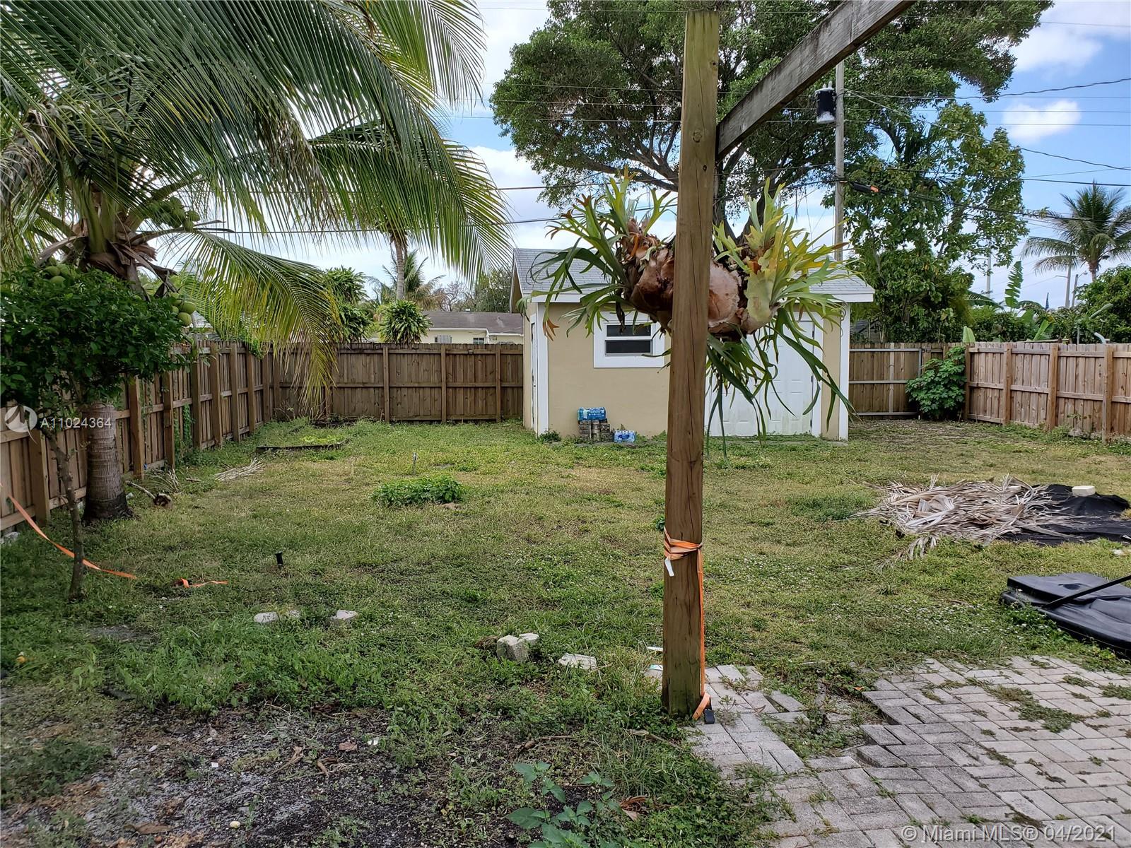 Dania Beach, FL 33004,265 SW 6th St