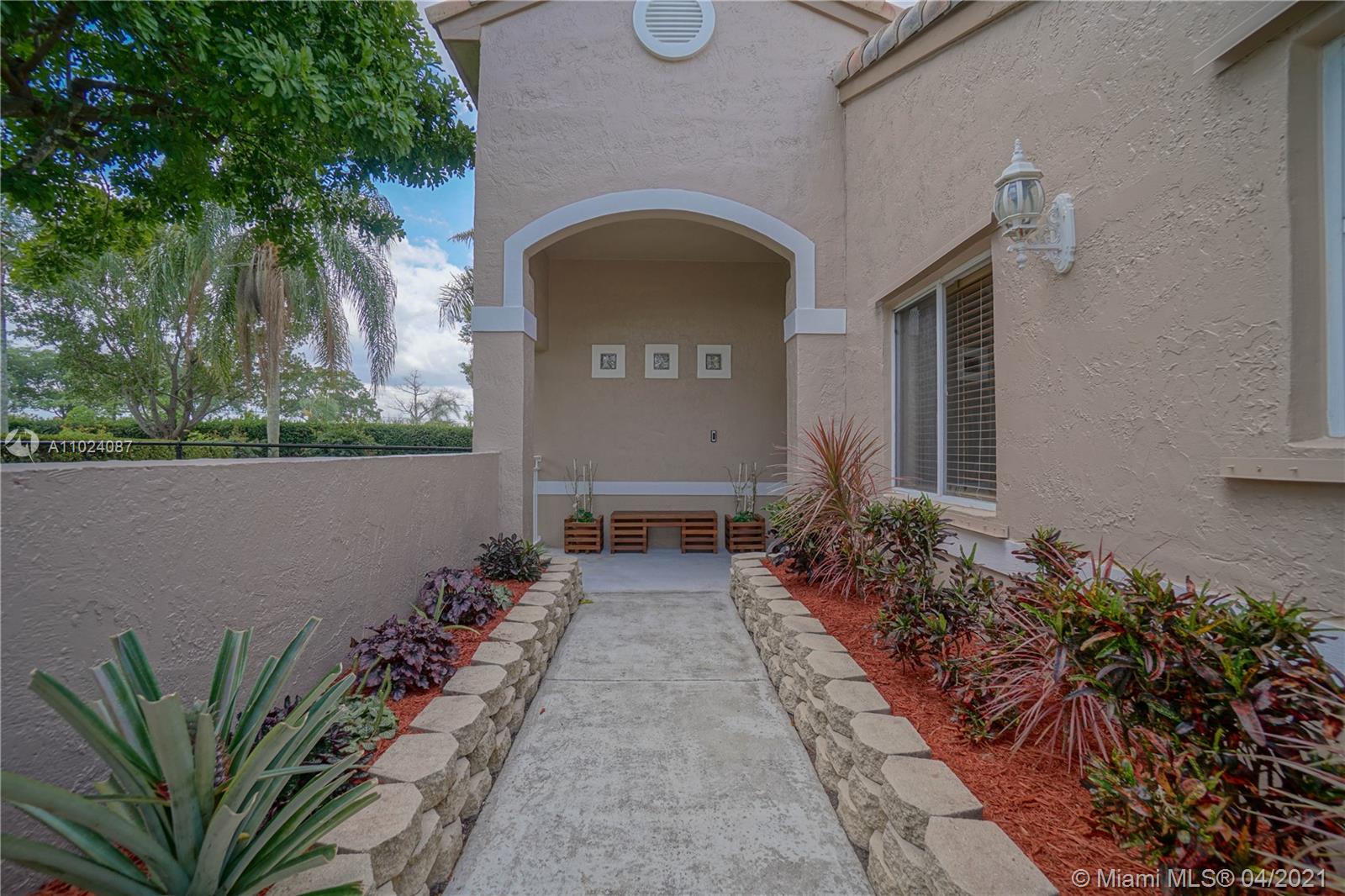 Pembroke Pines, FL 33029,18940 NW 1st St