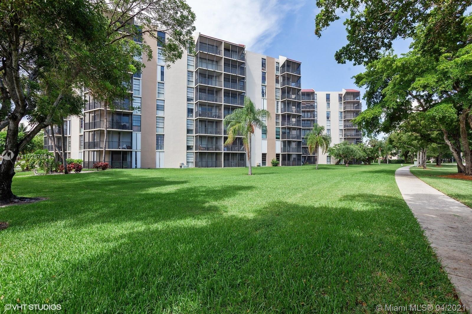 3101 N Country Club Dr #411, Aventura, FL 33180