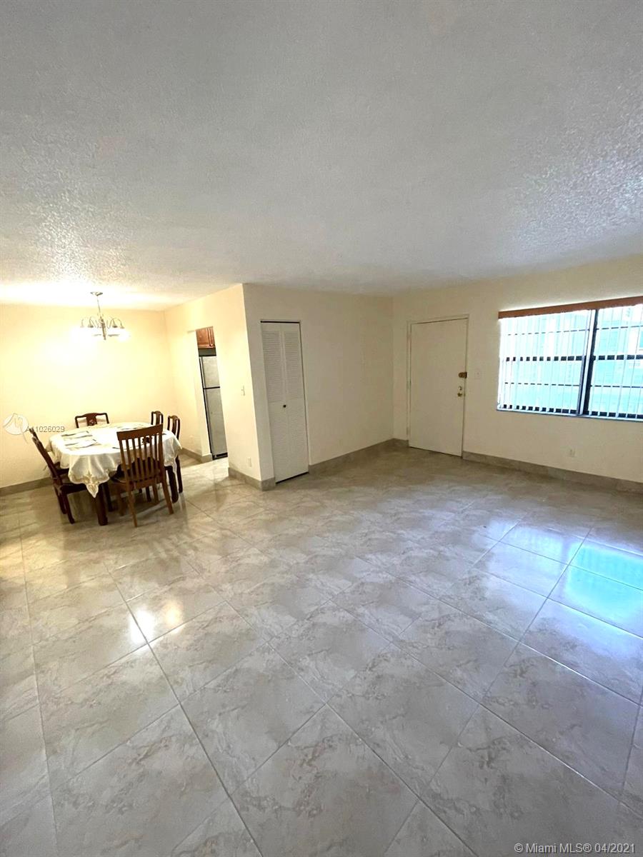 North Miami, FL 33161,13500 NE 3rd Ct #219