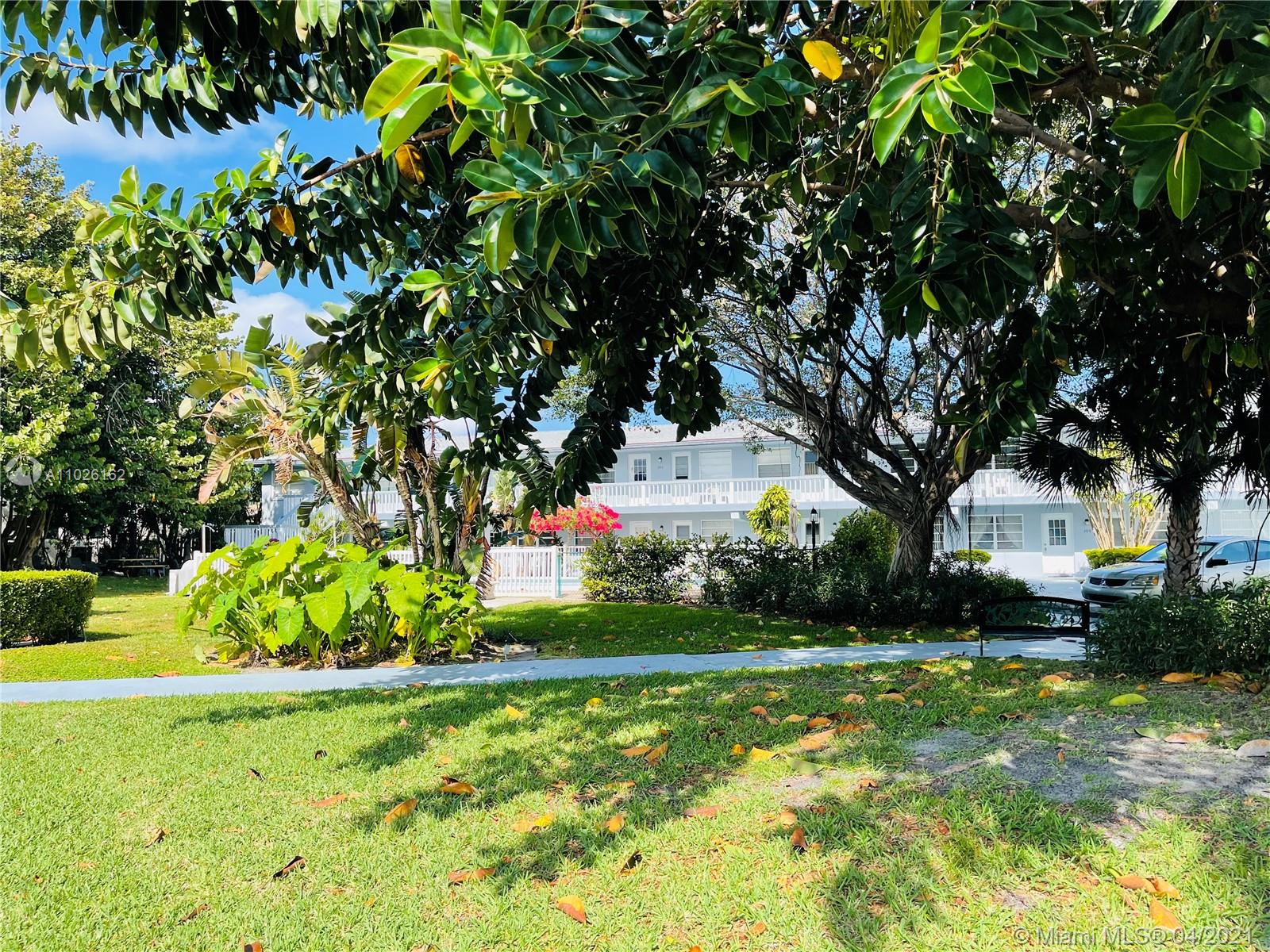 Pompano Beach, FL 33060,701 N Pine Dr #111