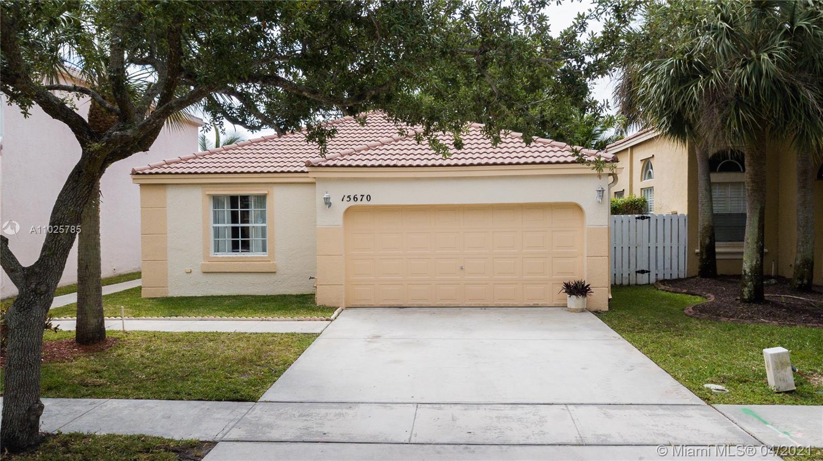 15670 NW 14th Ct, Pembroke Pines, FL 33028