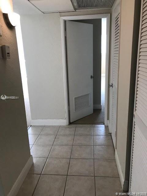 Sunny Isles Beach, FL 33160,19380 Collins Ave #707