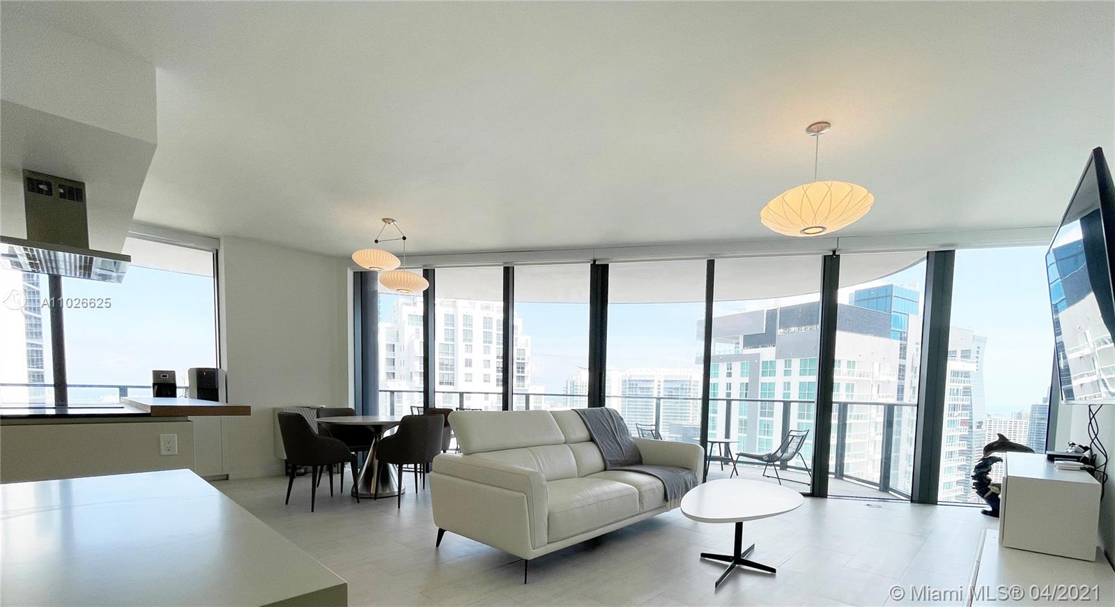 1000 Brickell Plz #4301, Miami, FL 33131