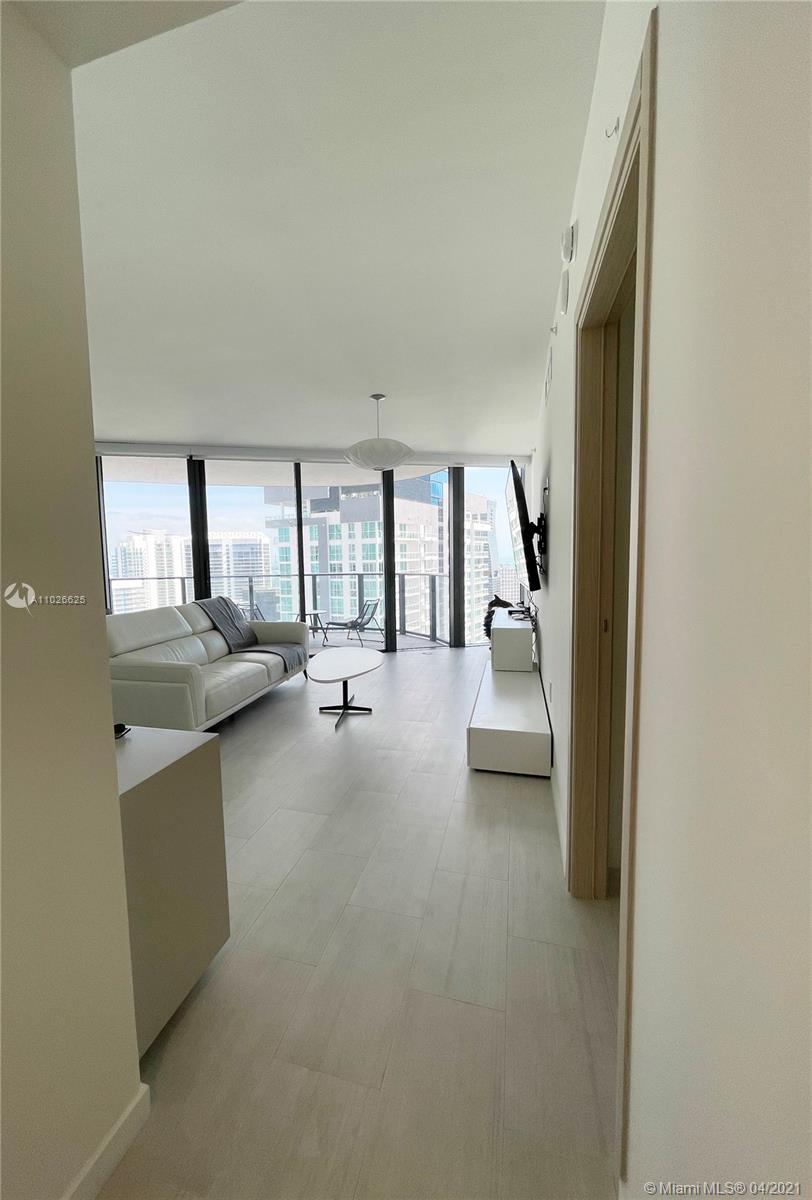 Miami, FL 33131,1000 Brickell Plz #4301