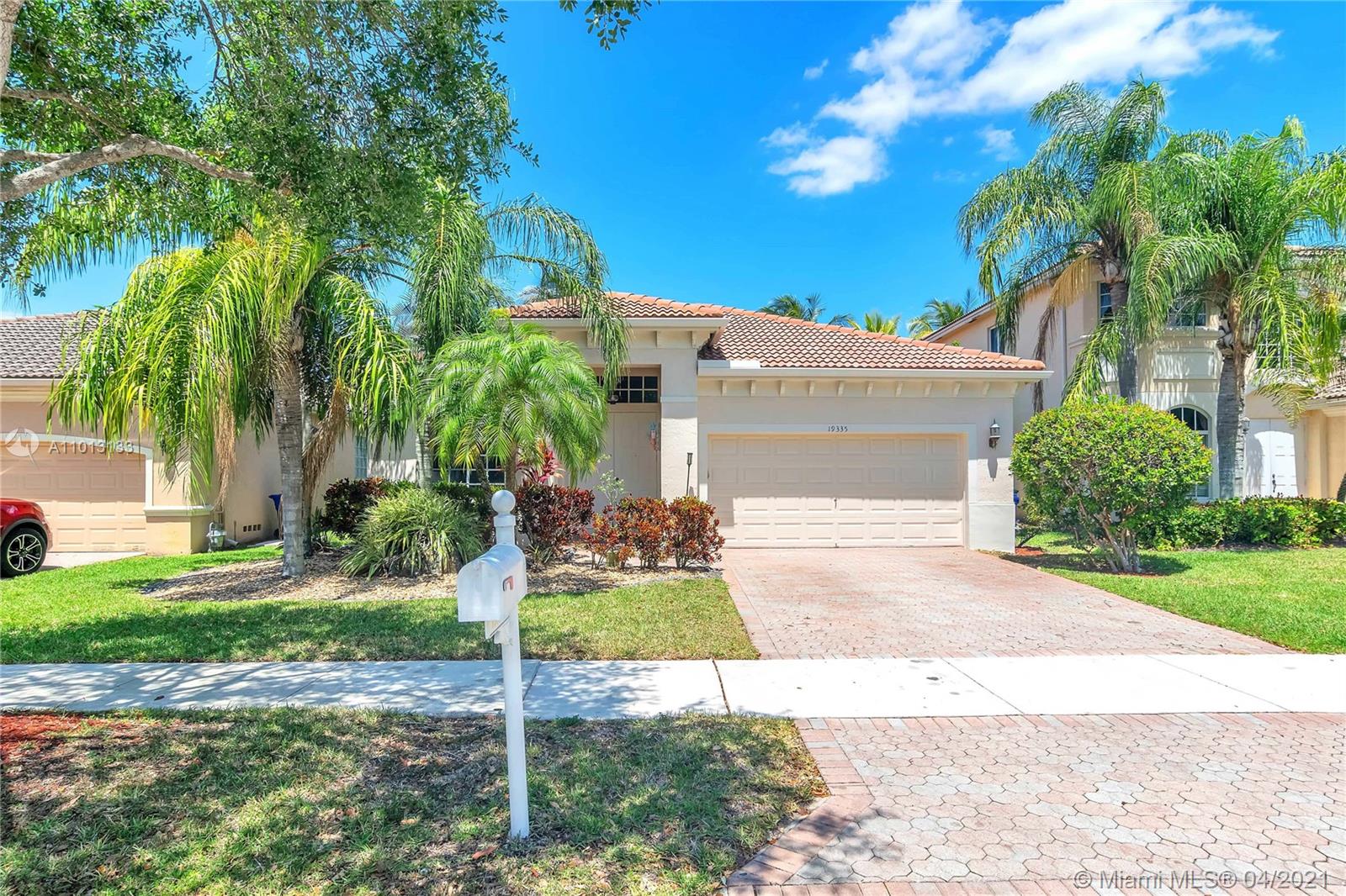 Pembroke Pines, FL 33332,19335 SW 66th St