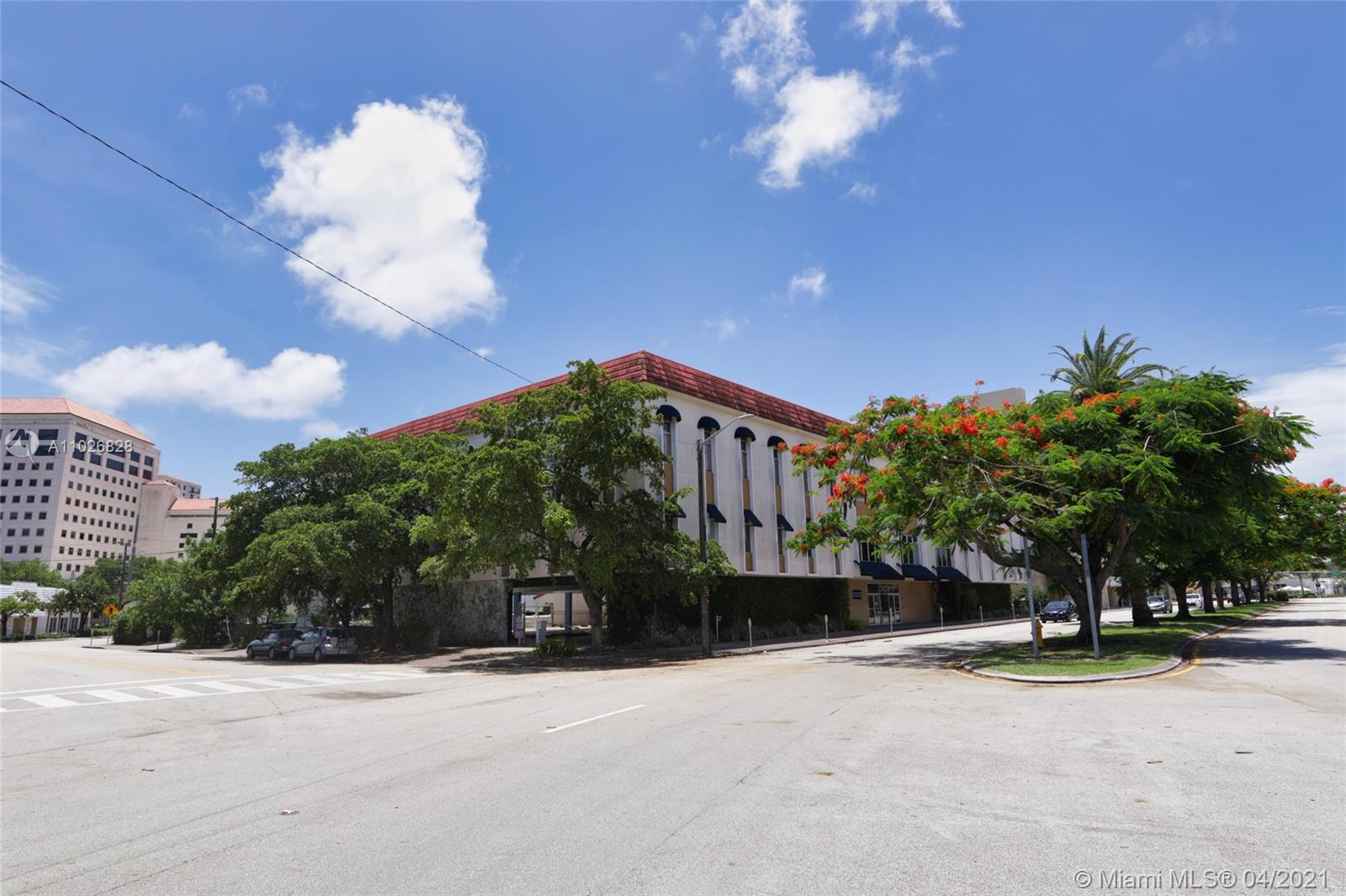 Coral Gables, FL 33134,717 Ponce De Leon Blvd #323