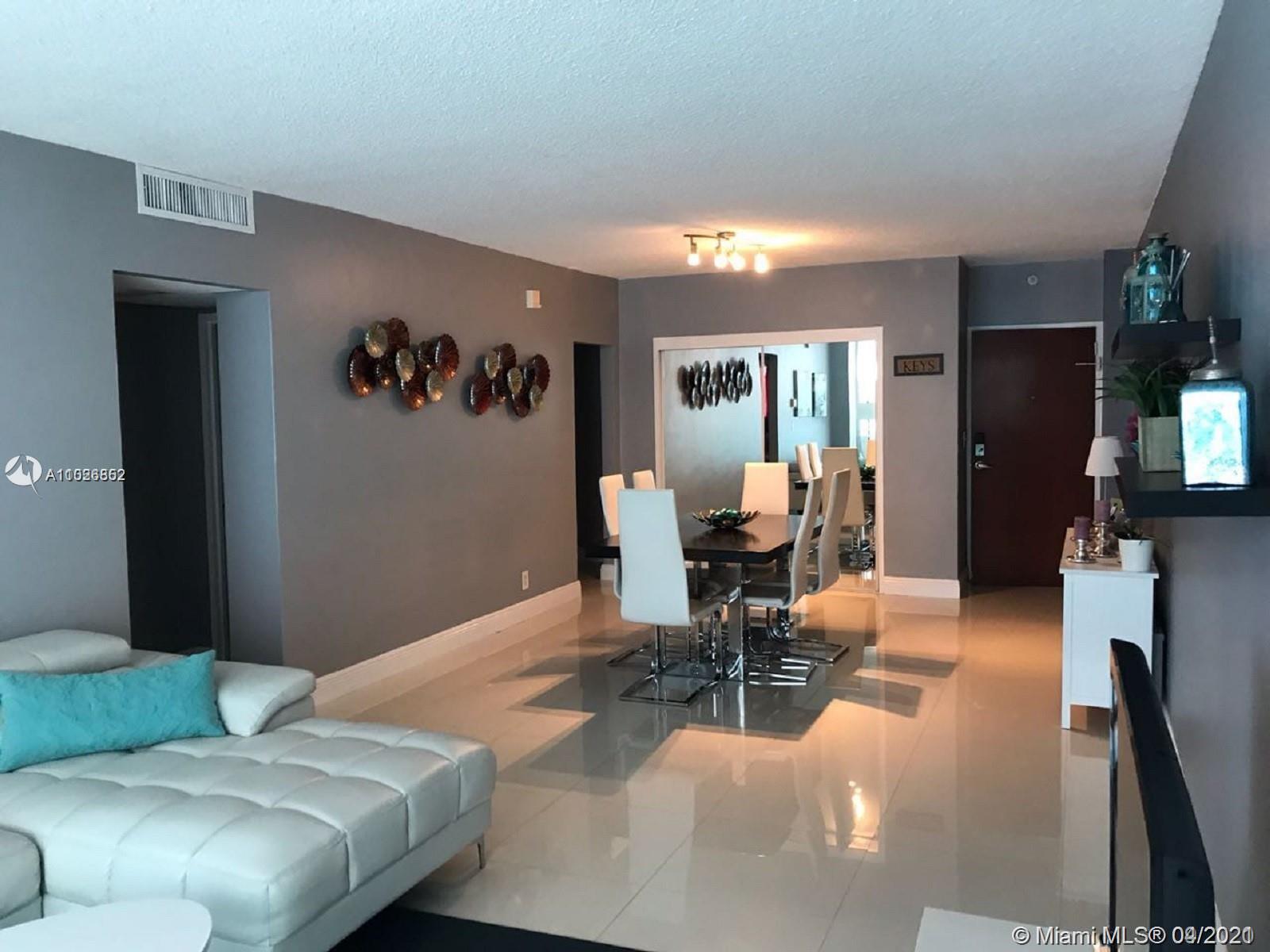 Hollywood, FL 33019,4001 S Ocean Dr #15F