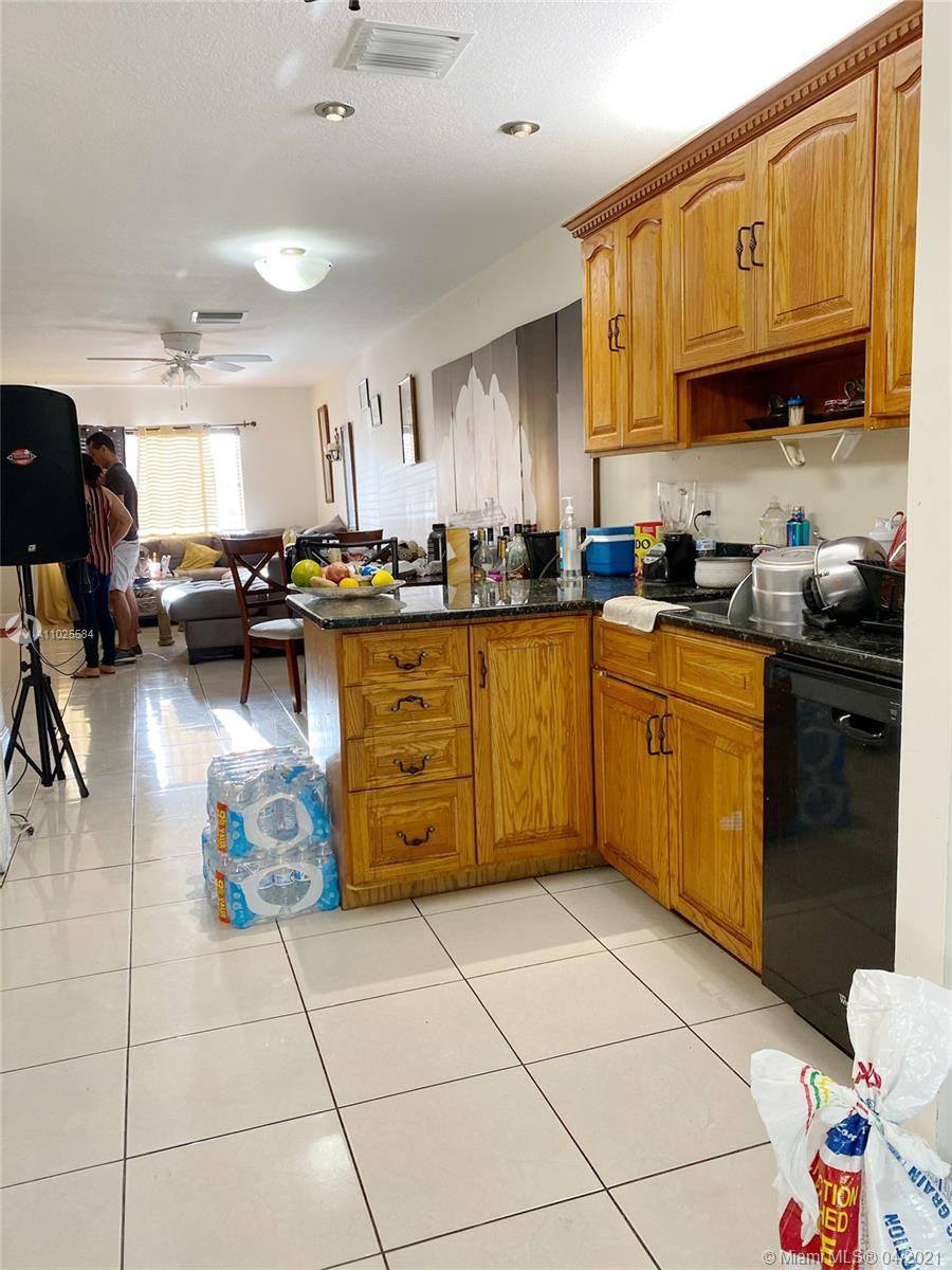 Green Acres, FL 33463,5765 S 37th St #5765