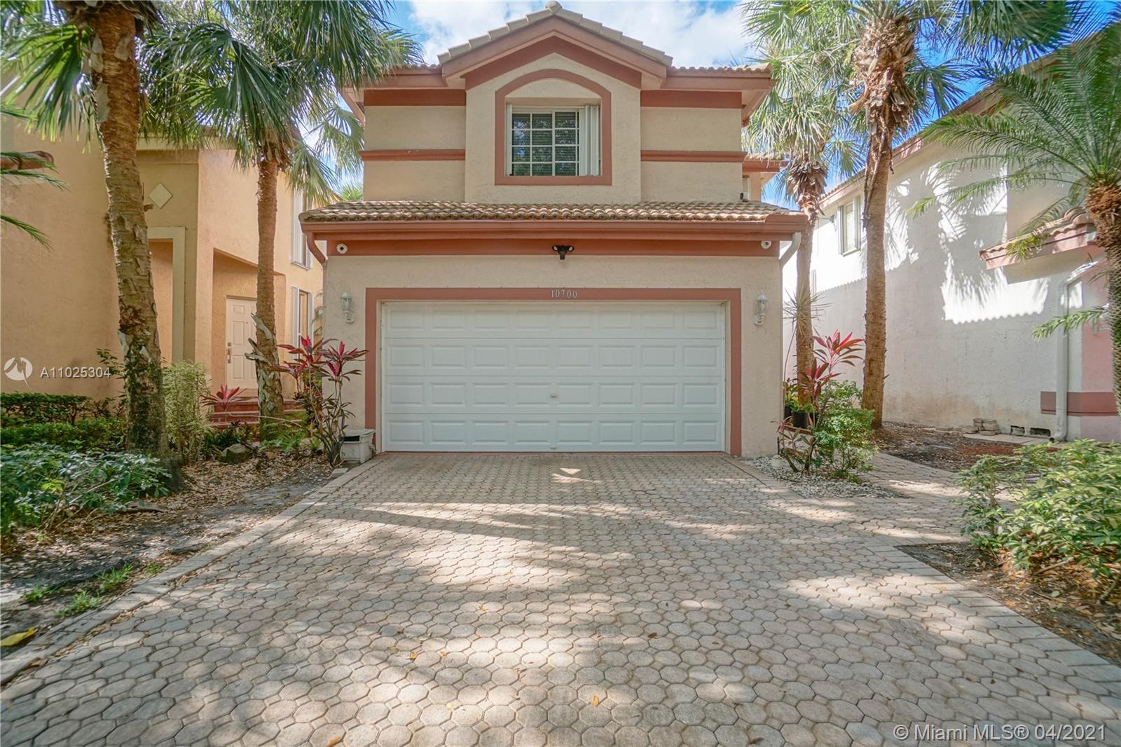 10700 NW 1st St, Plantation, FL 33324