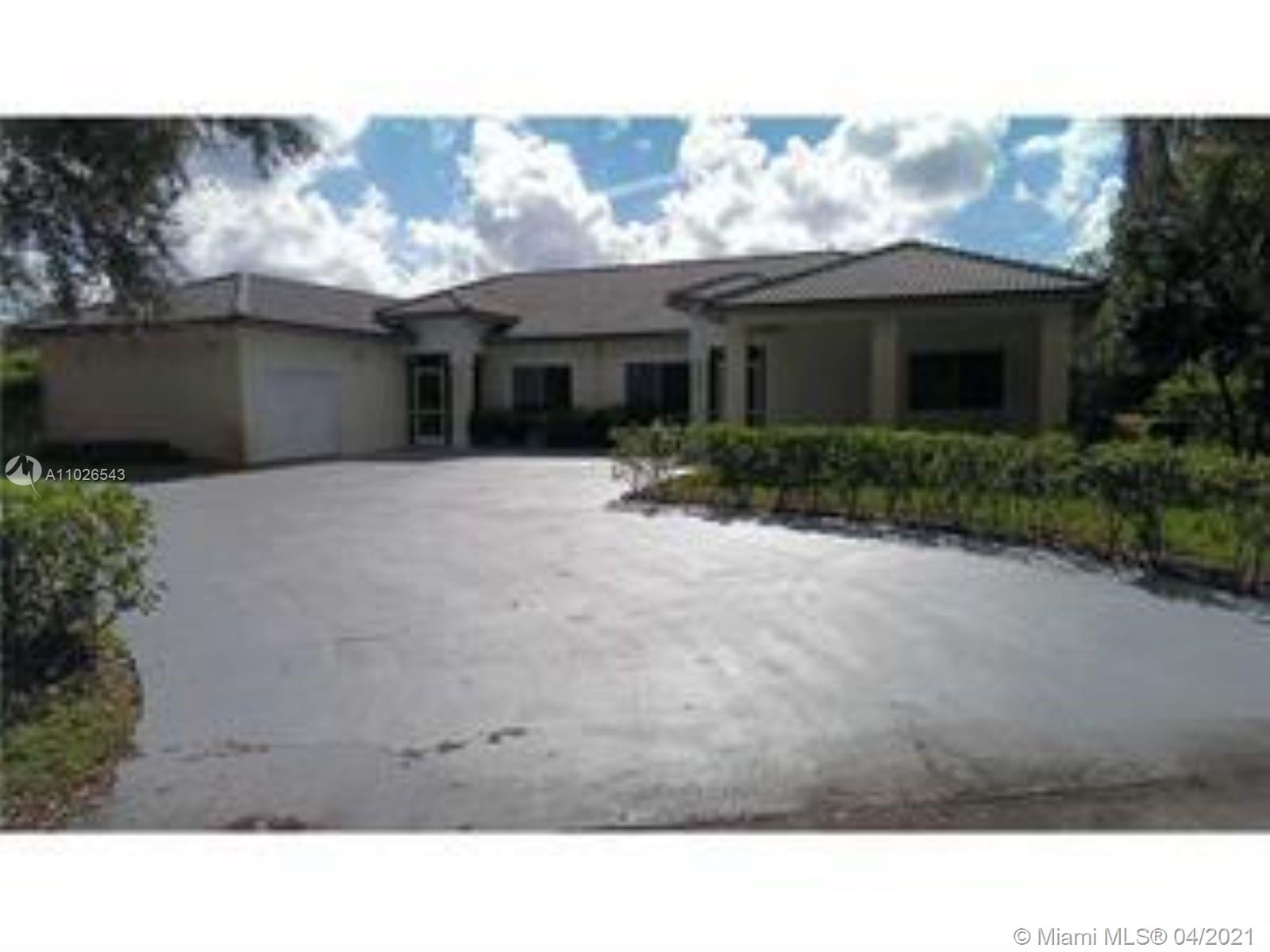 8798 NW 35th St, Coral Springs, FL 33065