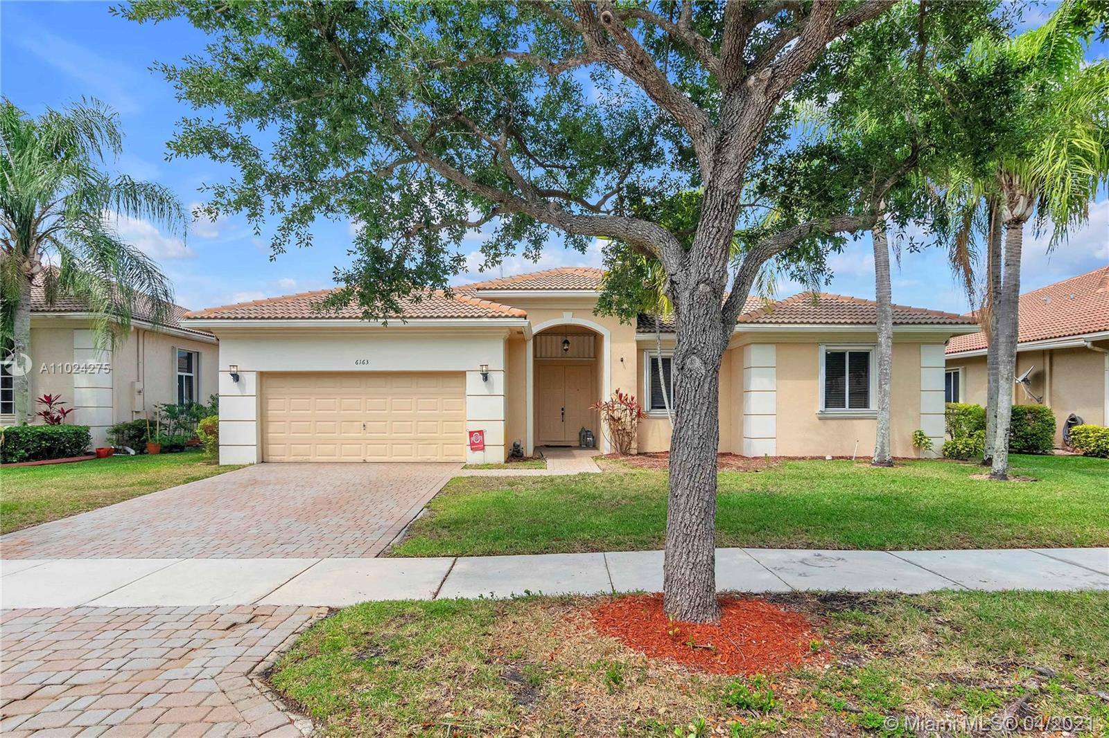 Pembroke Pines, FL 33332,6163 SW 191st Ave