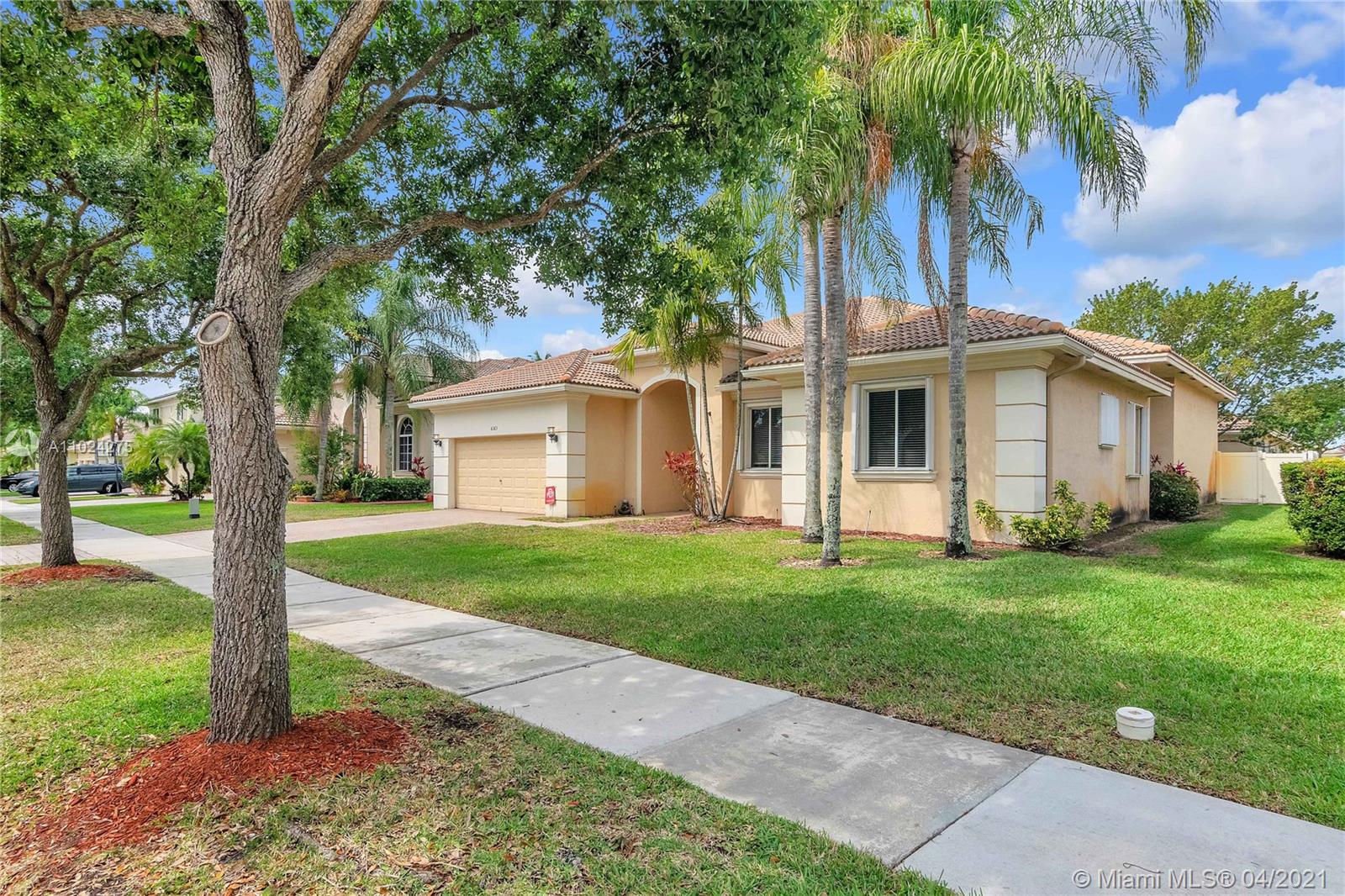 Pembroke Pines, FL 33332,6163 SW 191st Ave