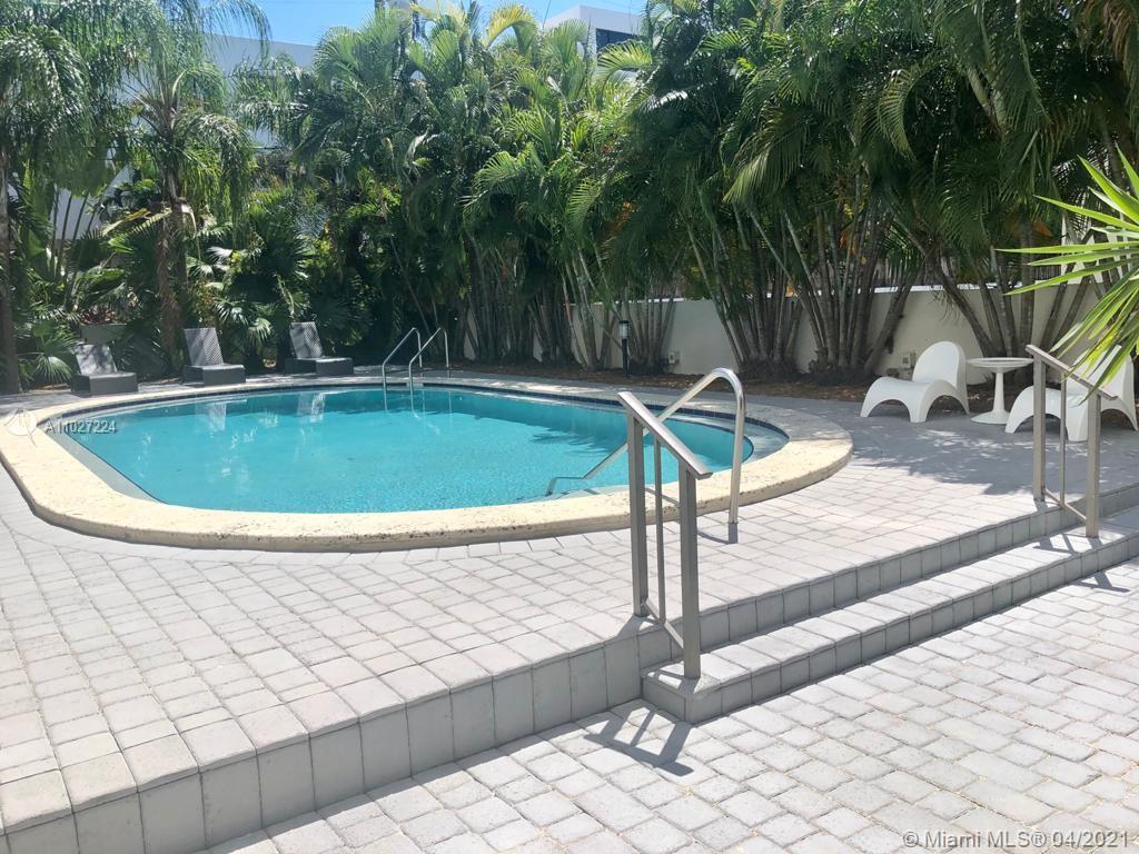 Key Biscayne, FL 33149,150 Sunrise Dr #2B