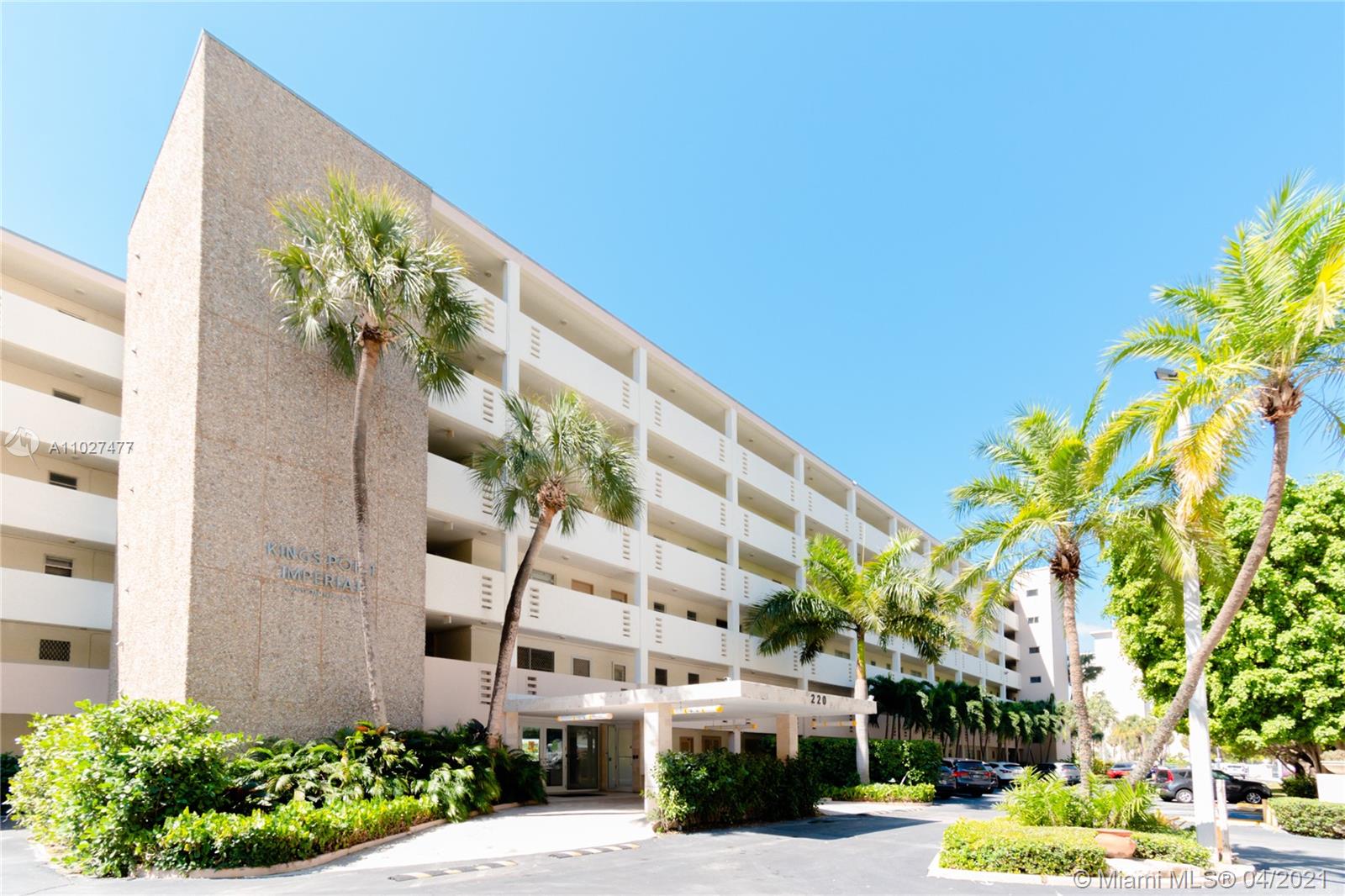 220 KINGS POINT DR #105, Sunny Isles Beach, FL 33160