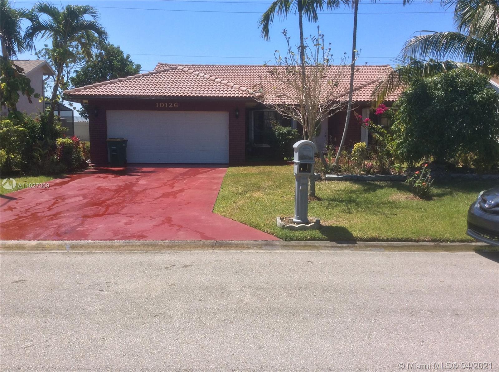 10126 NW 70th St, Tamarac, FL 33321