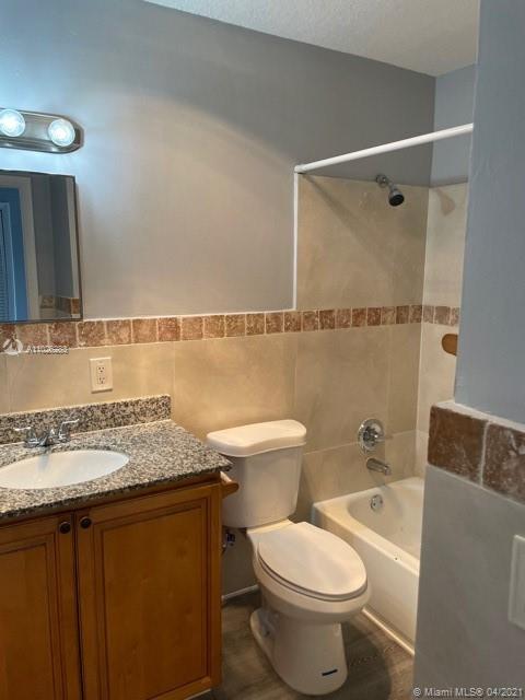 Lauderhill, FL 33313,1660 NW 52nd Ave