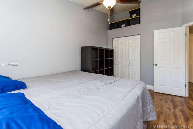 1417 NW 126th Way