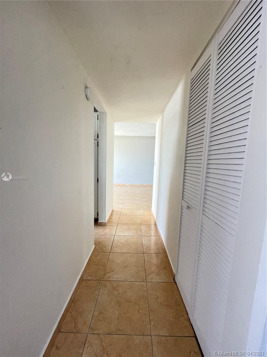 Miami Beach, FL 33141,7900 Tatum Waterway Dr #312