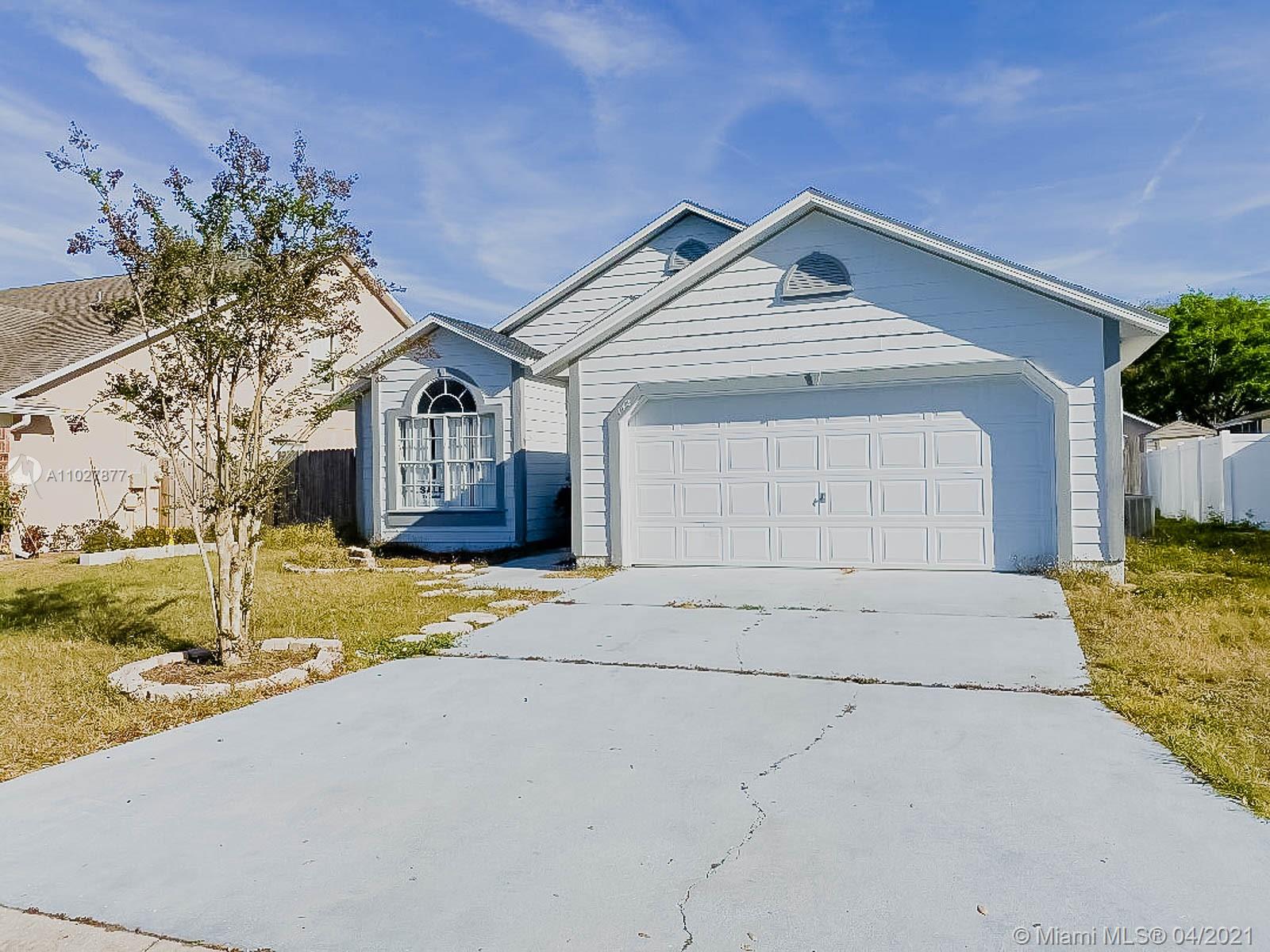 142 Ethan Ave, Davenport, FL 33897