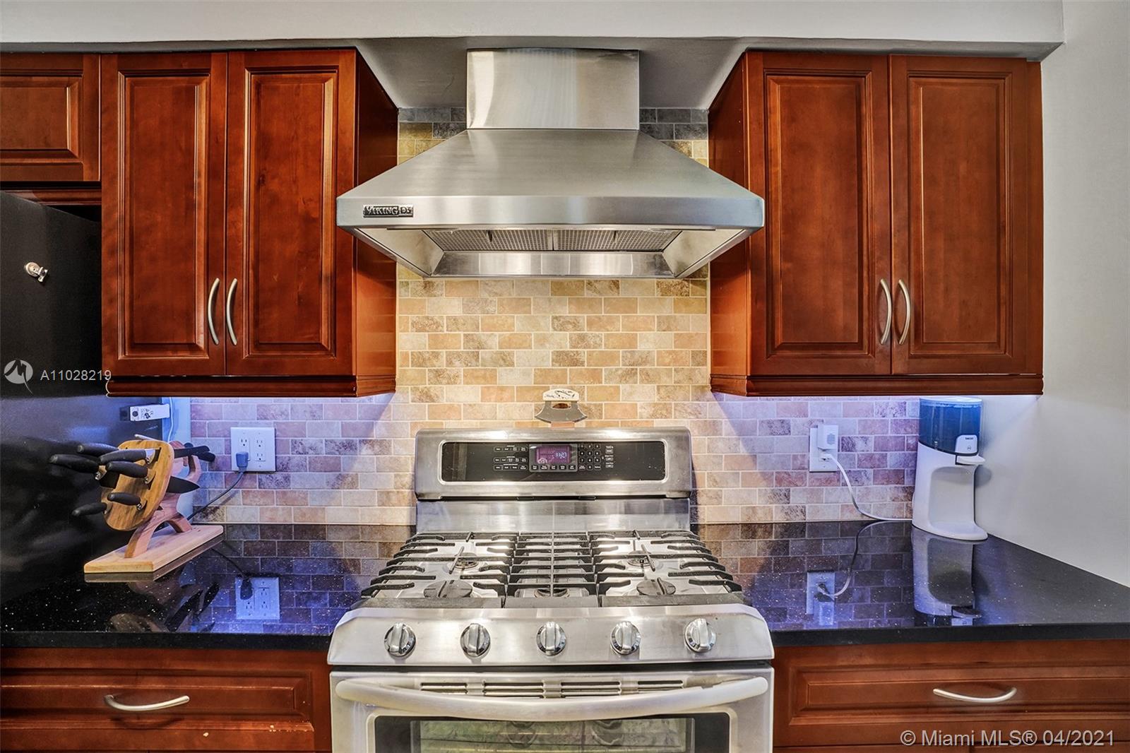 Pompano Beach, FL 33064,1720 NE 41st St