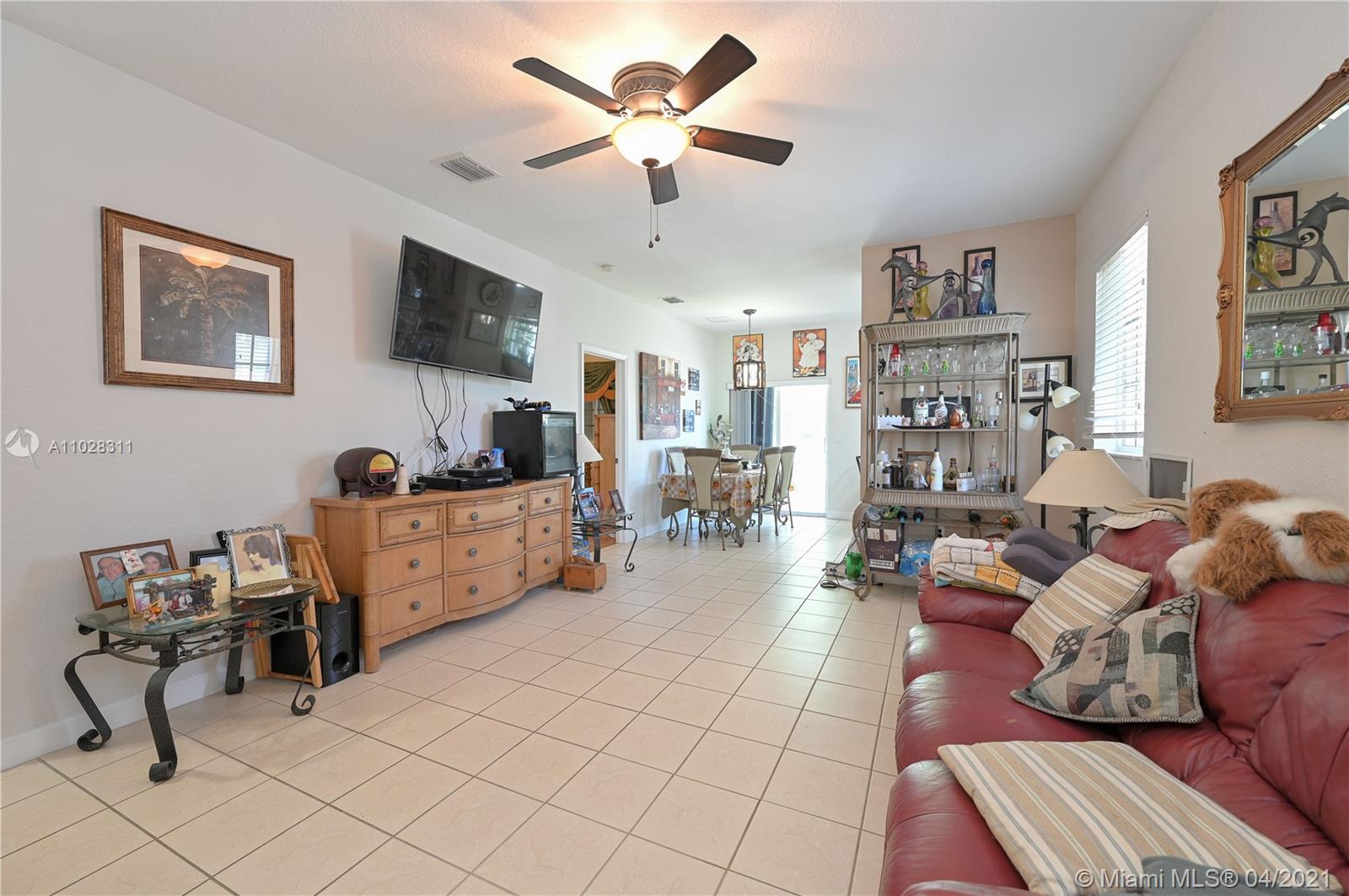 Homestead, FL 33033,2733 NE 3rd Ct #206