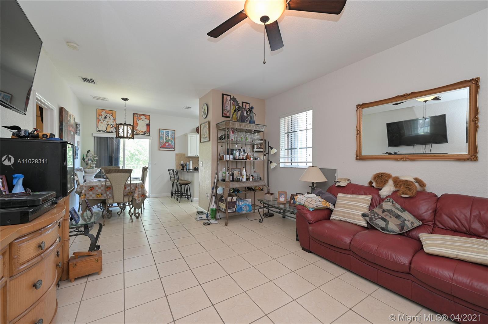 Homestead, FL 33033,2733 NE 3rd Ct #206